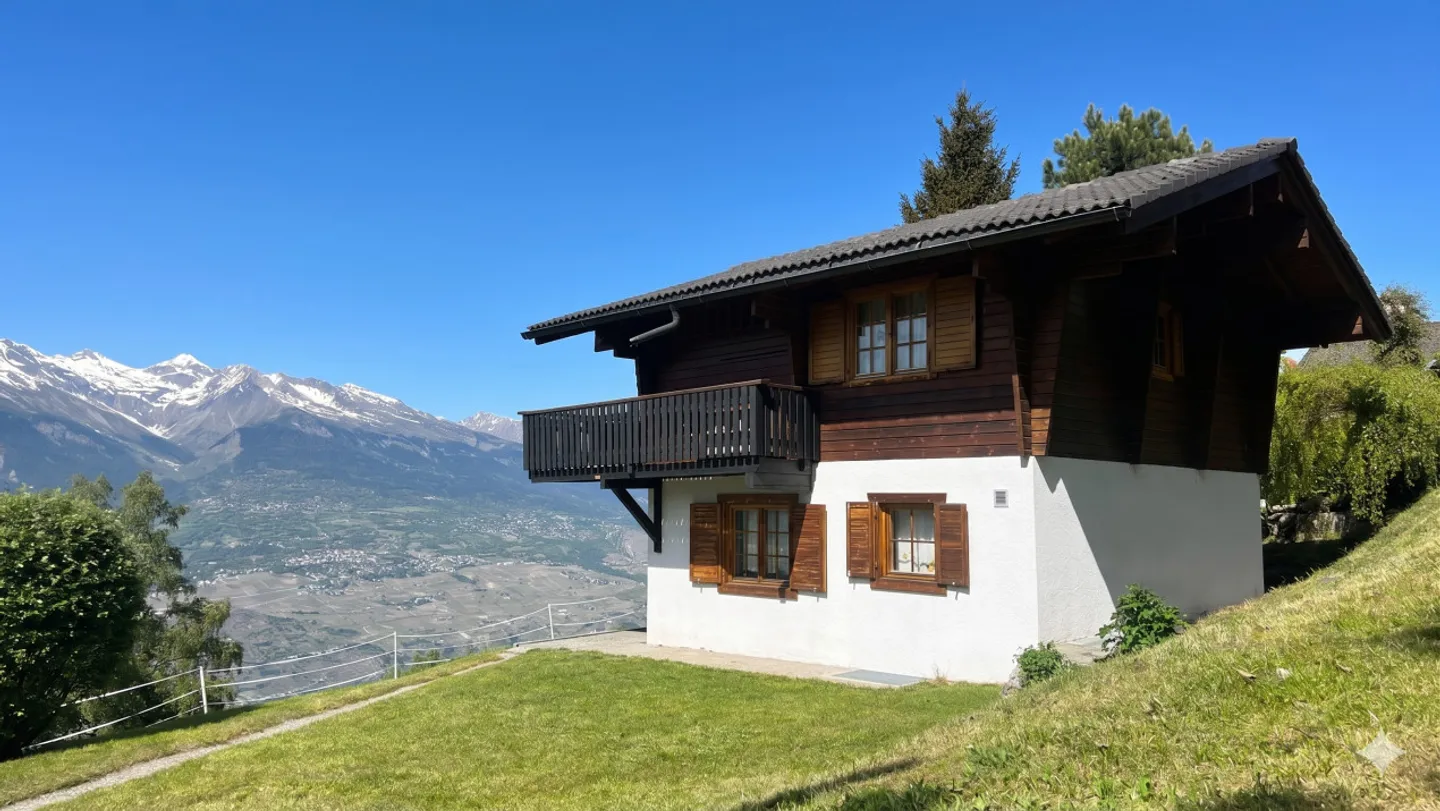 Chalet Charmant aux Agettes - Photo 1 sur 12