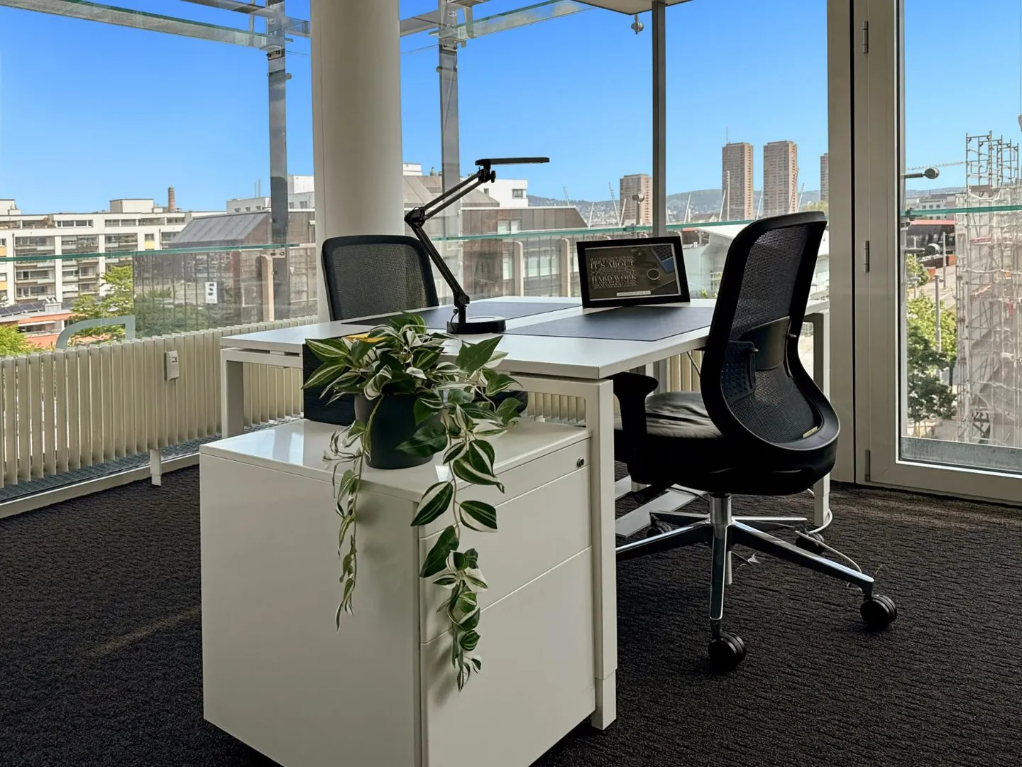 Privates Büro in Zürich - Foto 1 von 10