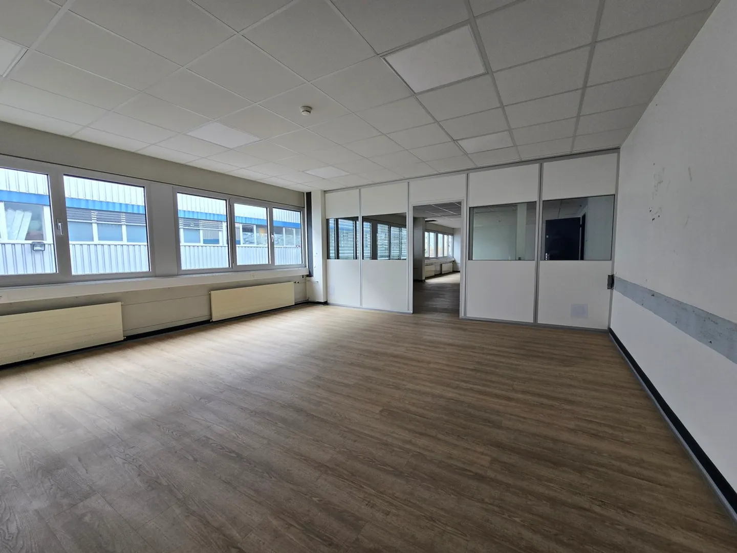 Ufficio di 184m2 - Vicinanza autostrada/stazione - Yverdon-les-Bains - Foto 5 di 7