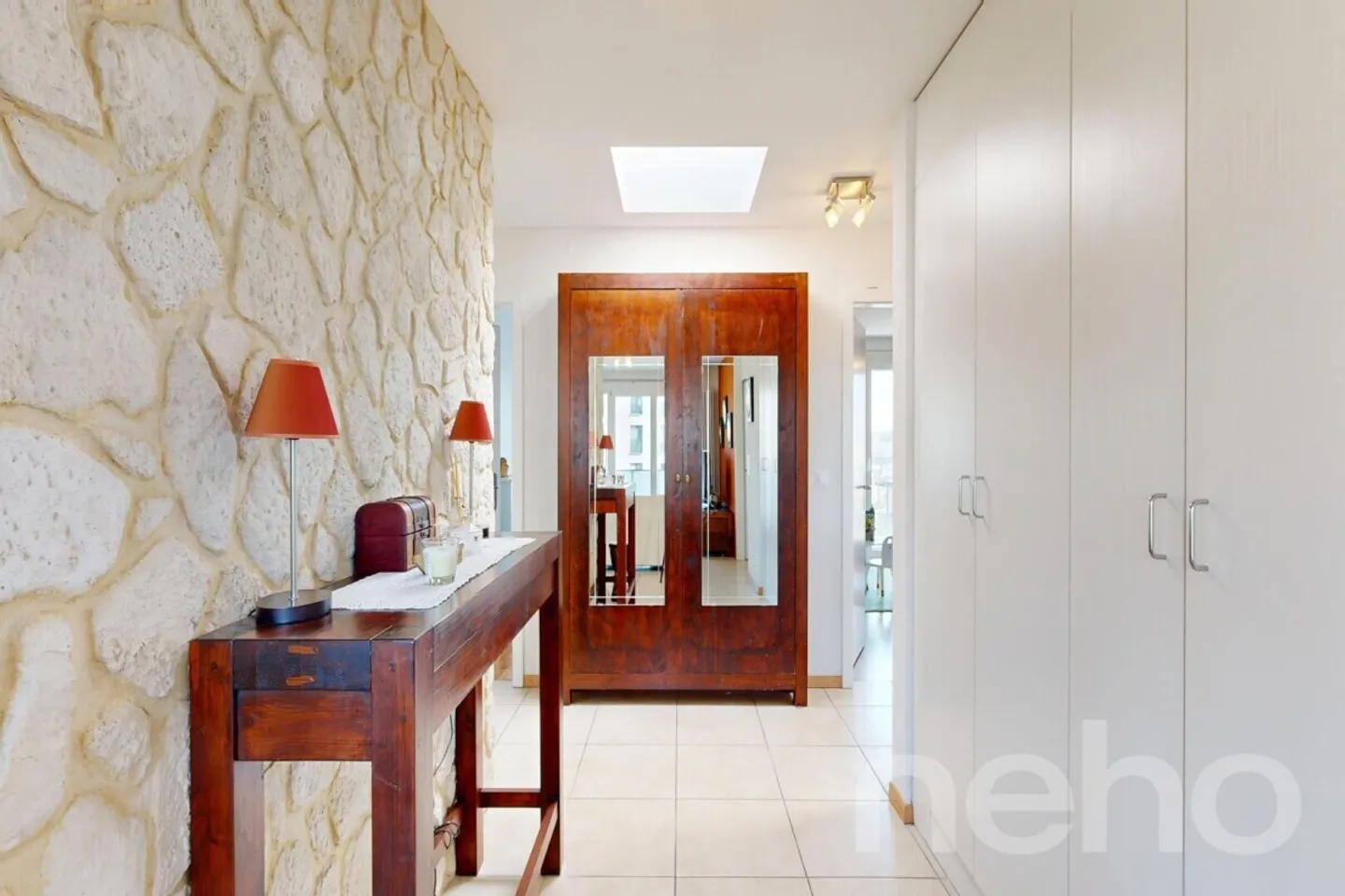 Bright top floor with large balcony in Villars-sur-Glâne - Photo 8 of 12