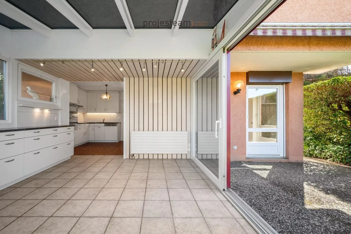 Maison familiale avec potentiel - Photo 5 sur 13