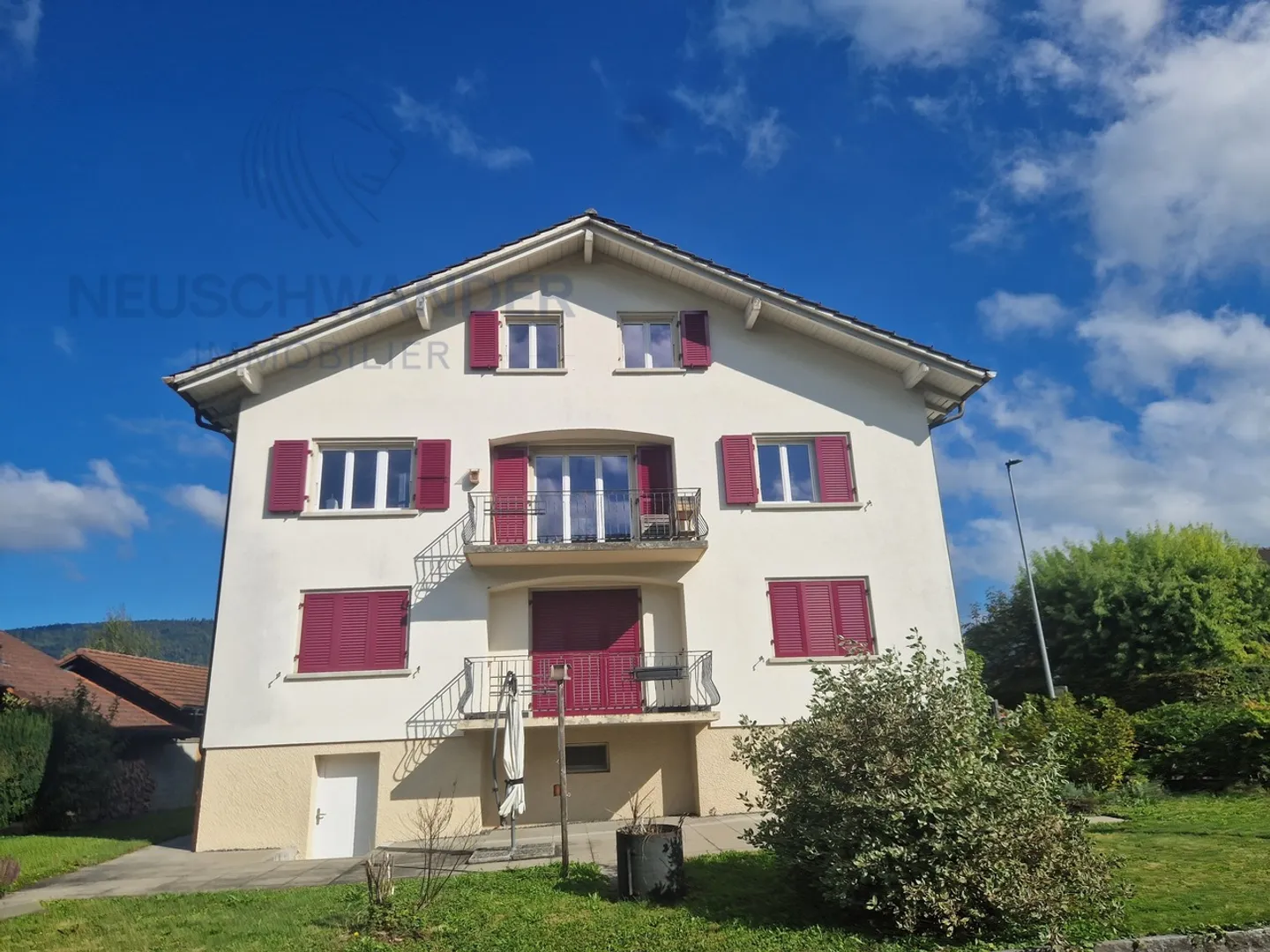 Mietshaus mit 2 Wohnungen im Herzen des Val Terbi und der Natur - Foto 2 von 18