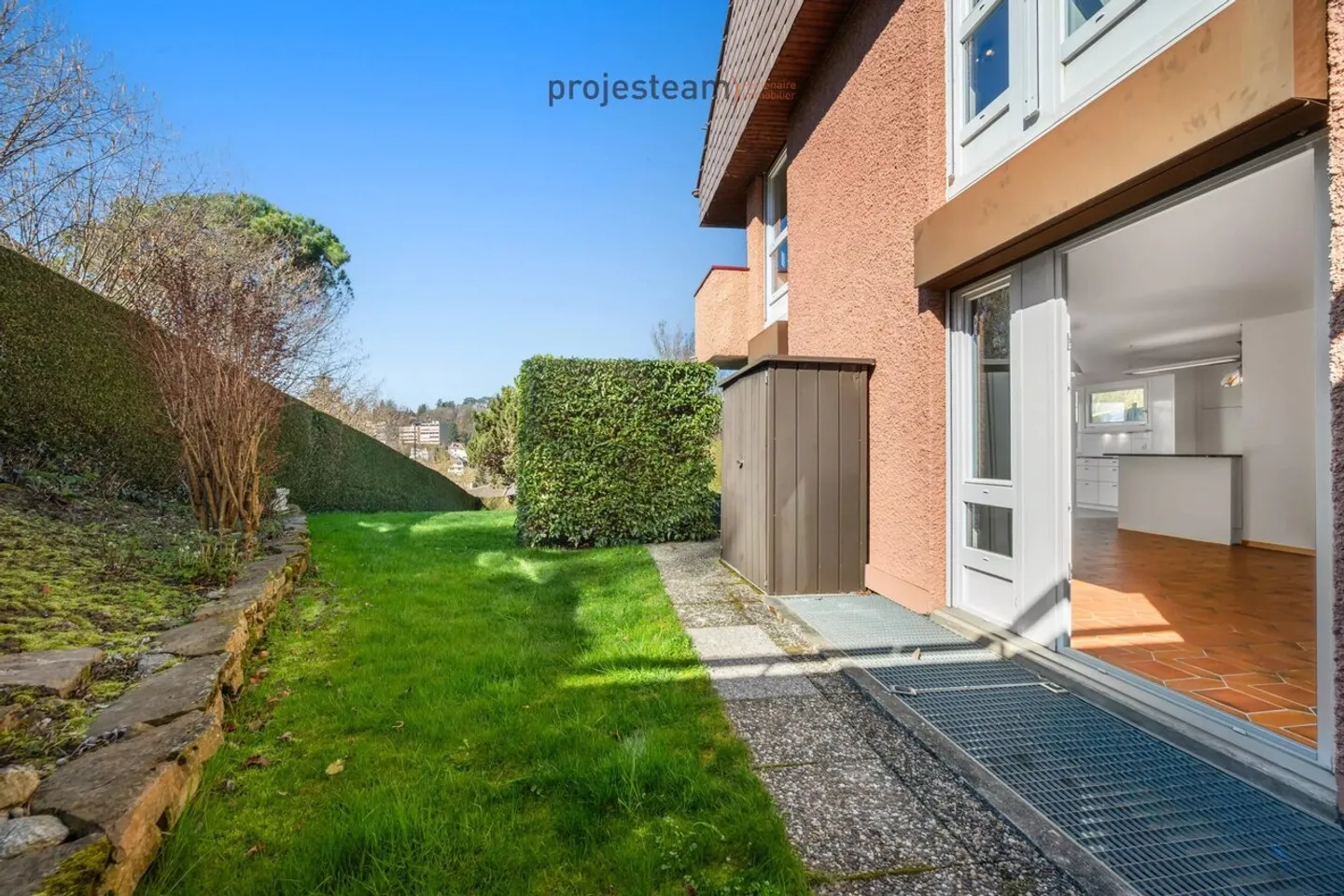 Maison familiale avec potentiel - Photo 3 sur 13