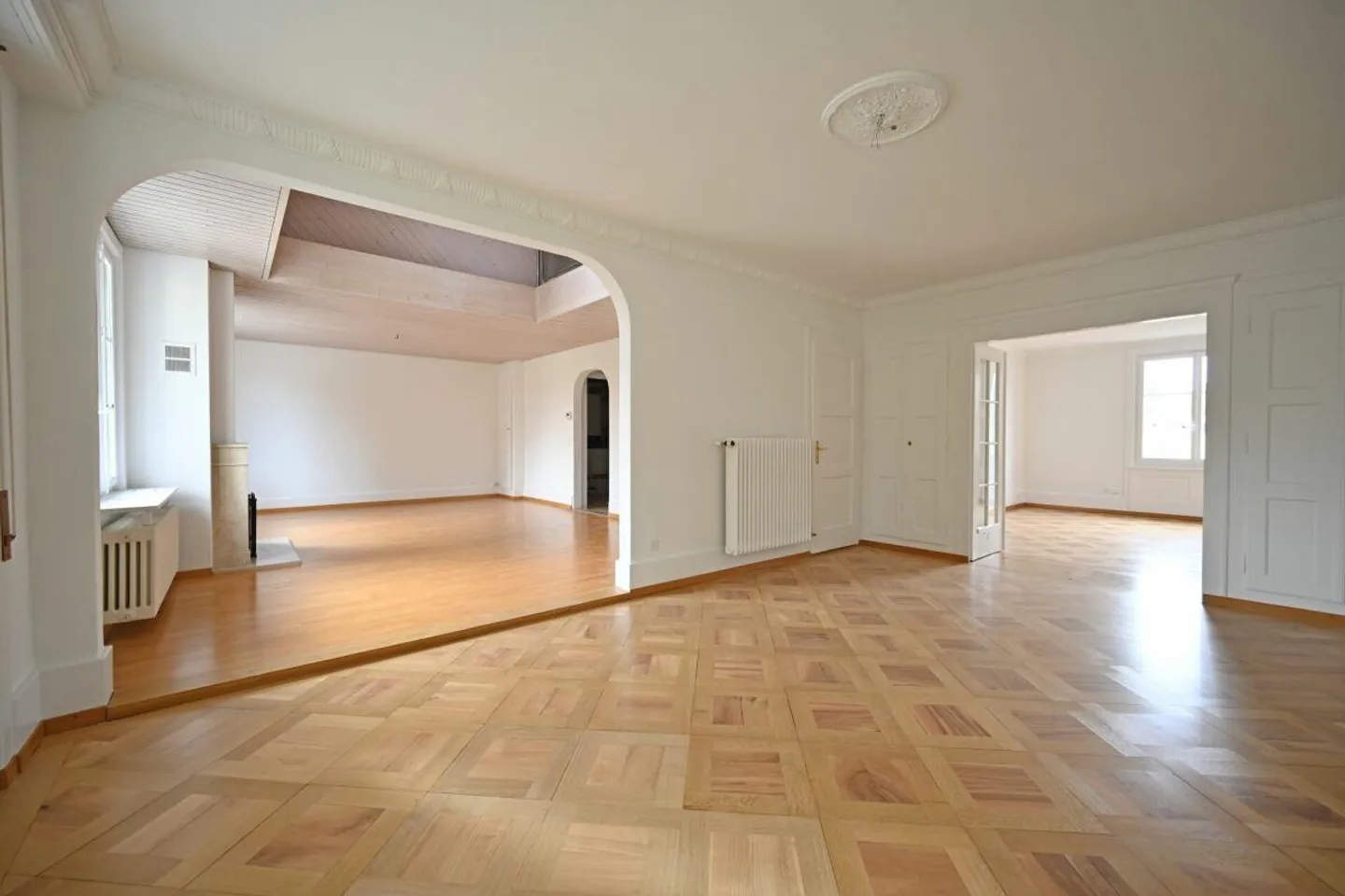 Spacious 5.5-room maisonette apartment in a sought-after residential area in Bern - Photo 4 of 13