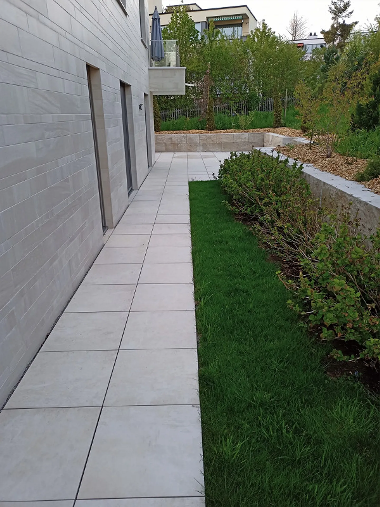 Appartamento giardino mediterraneo con grande terrazza - Foto 13 di 18