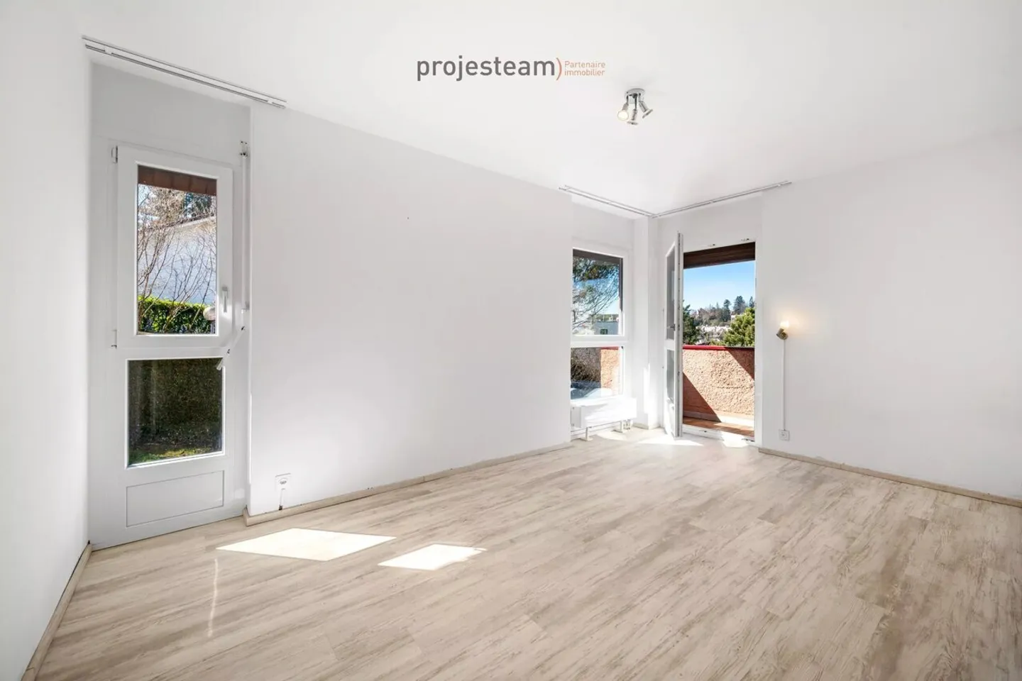 Maison familiale avec potentiel - Photo 12 sur 13