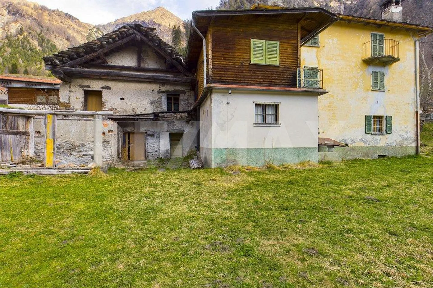 Rustico nel soleggiato Bleniotal - Foto 5 di 13