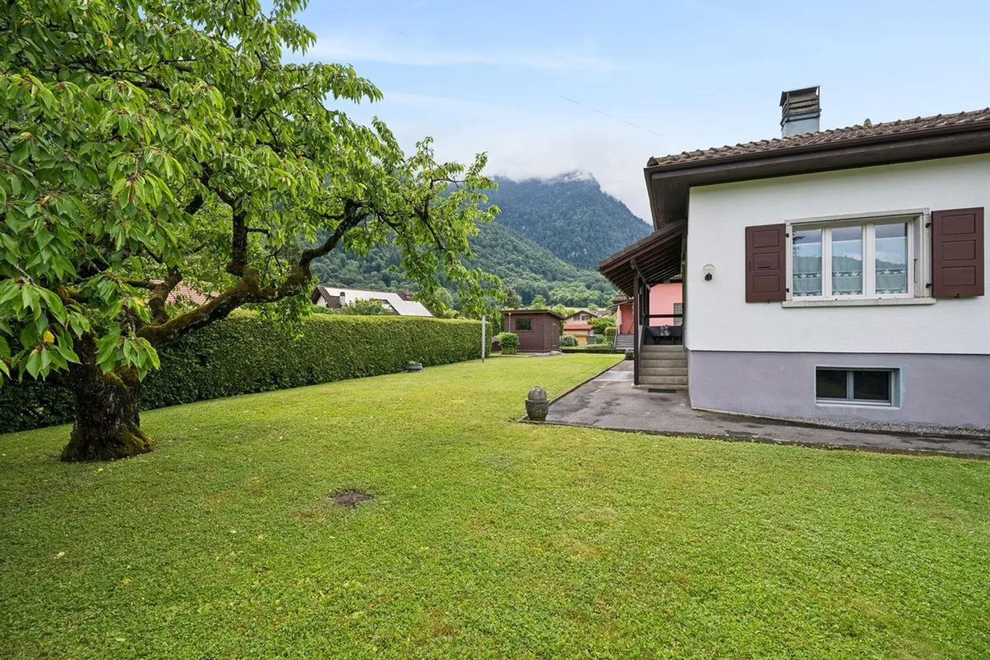 Villa indipendente con 5 camere - Foto 6 di 7