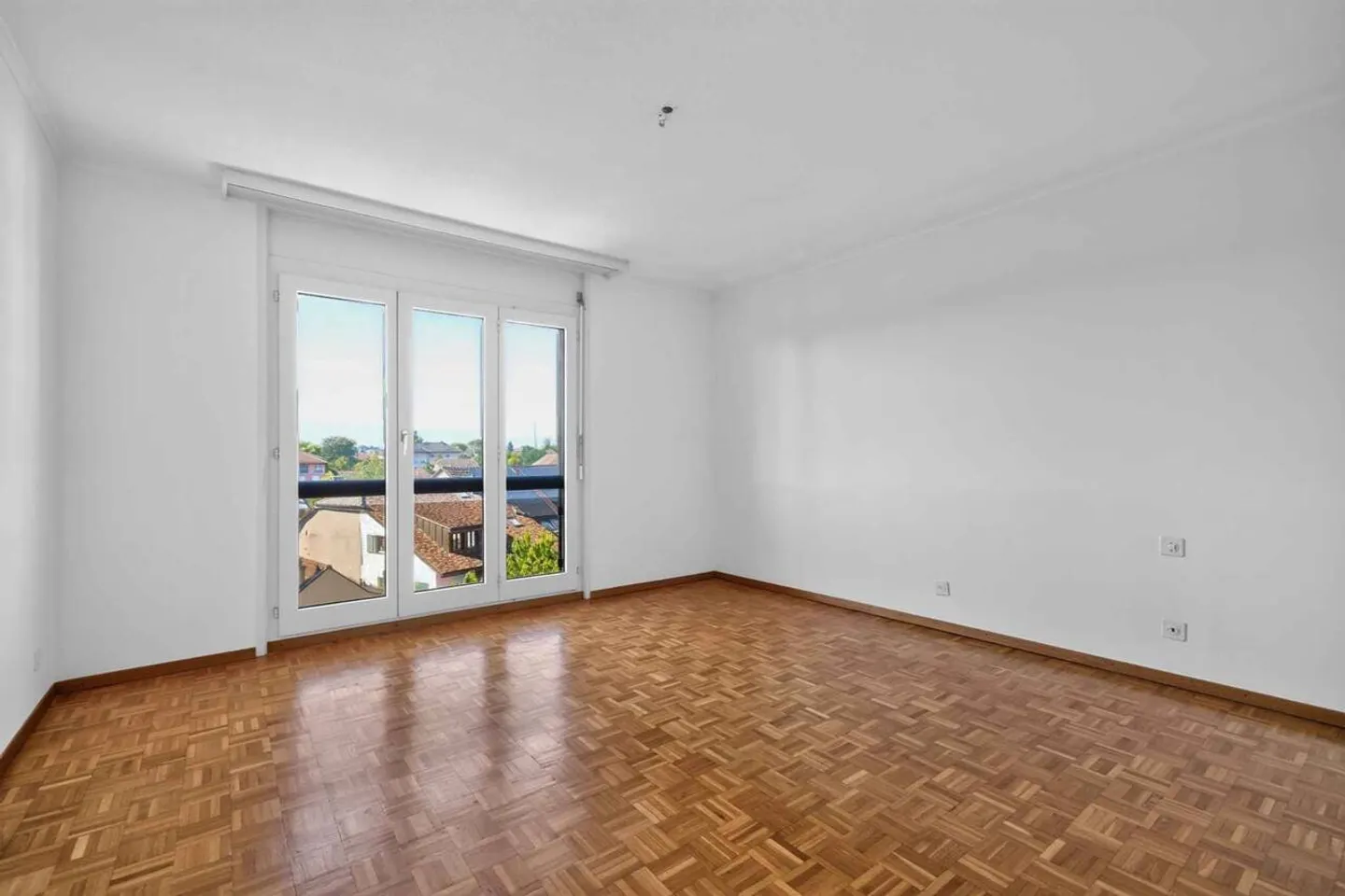 Appartement spacieux avec terrasse - Photo 7 sur 12