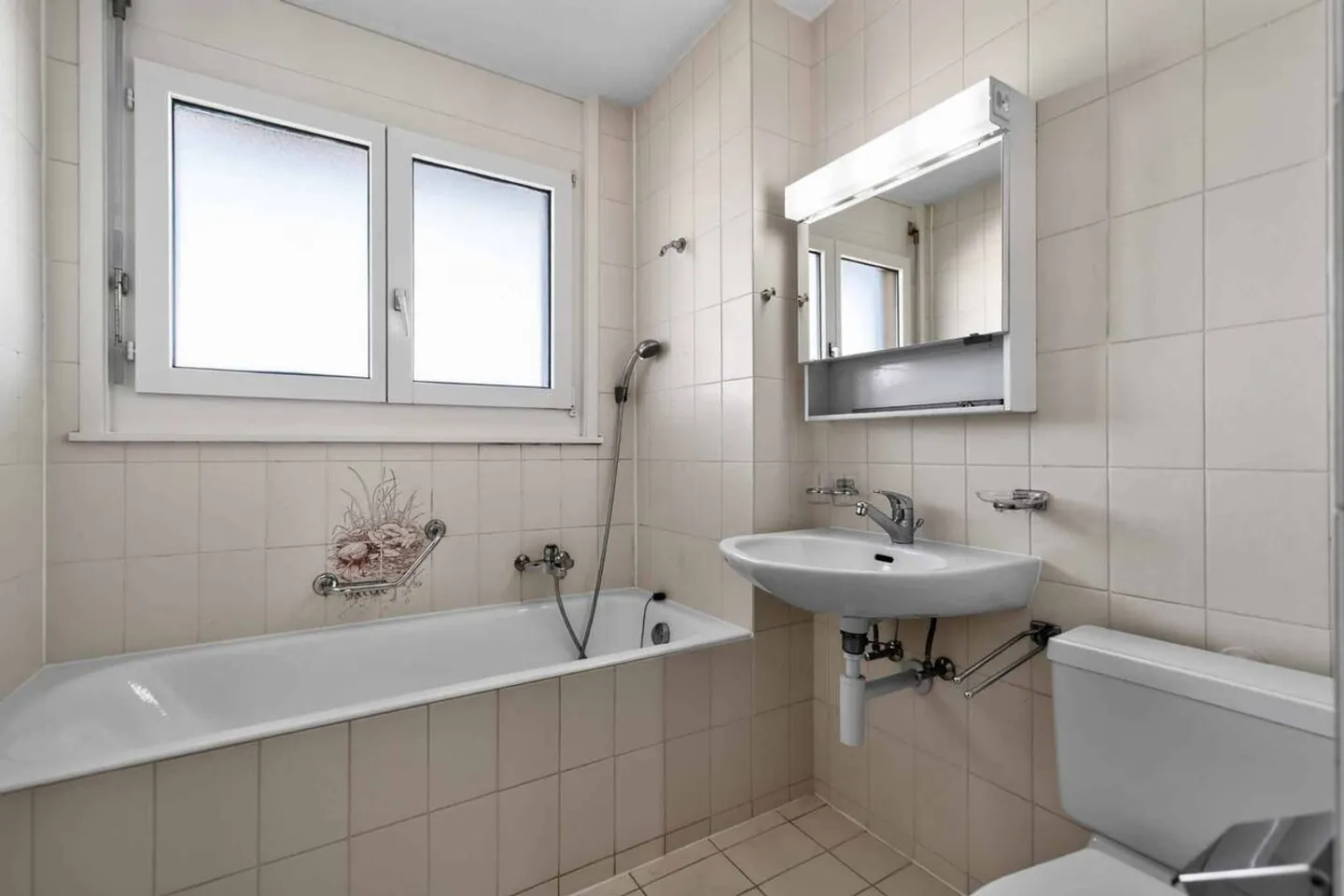 Appartement spacieux avec terrasse - Photo 10 sur 12