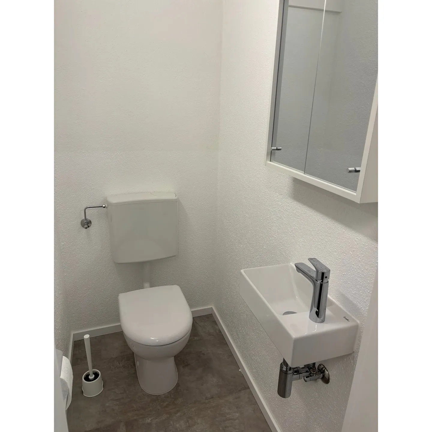 Hobbyraum mit Küche und WC - Foto 5 von 6