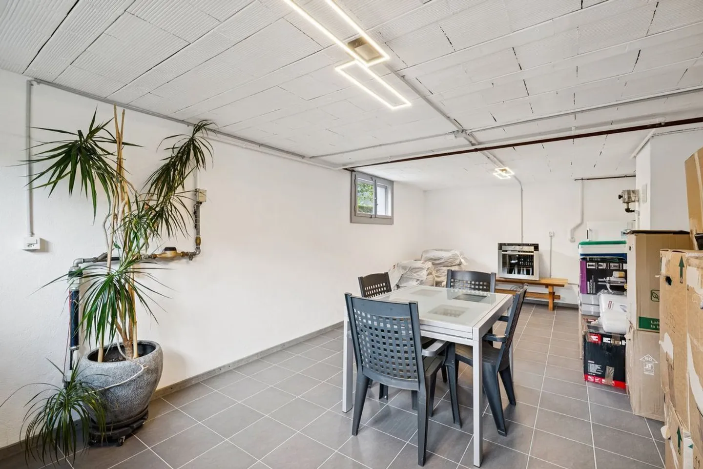 Villa indipendente con 5 camere - Foto 5 di 7