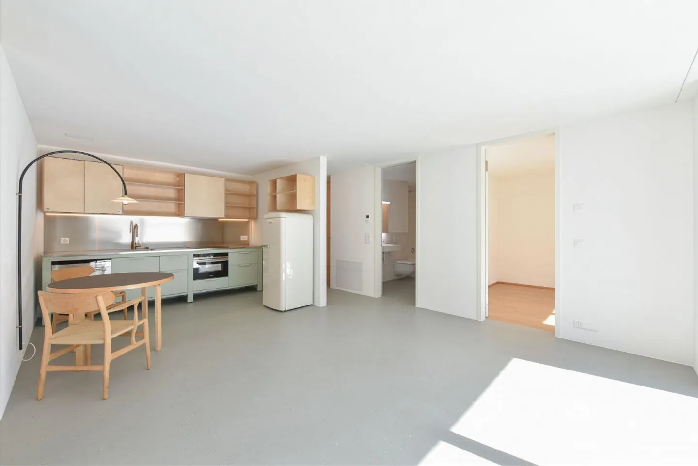 Modernes Apartment mit atemberaubendem Blick - Foto 1 von 8