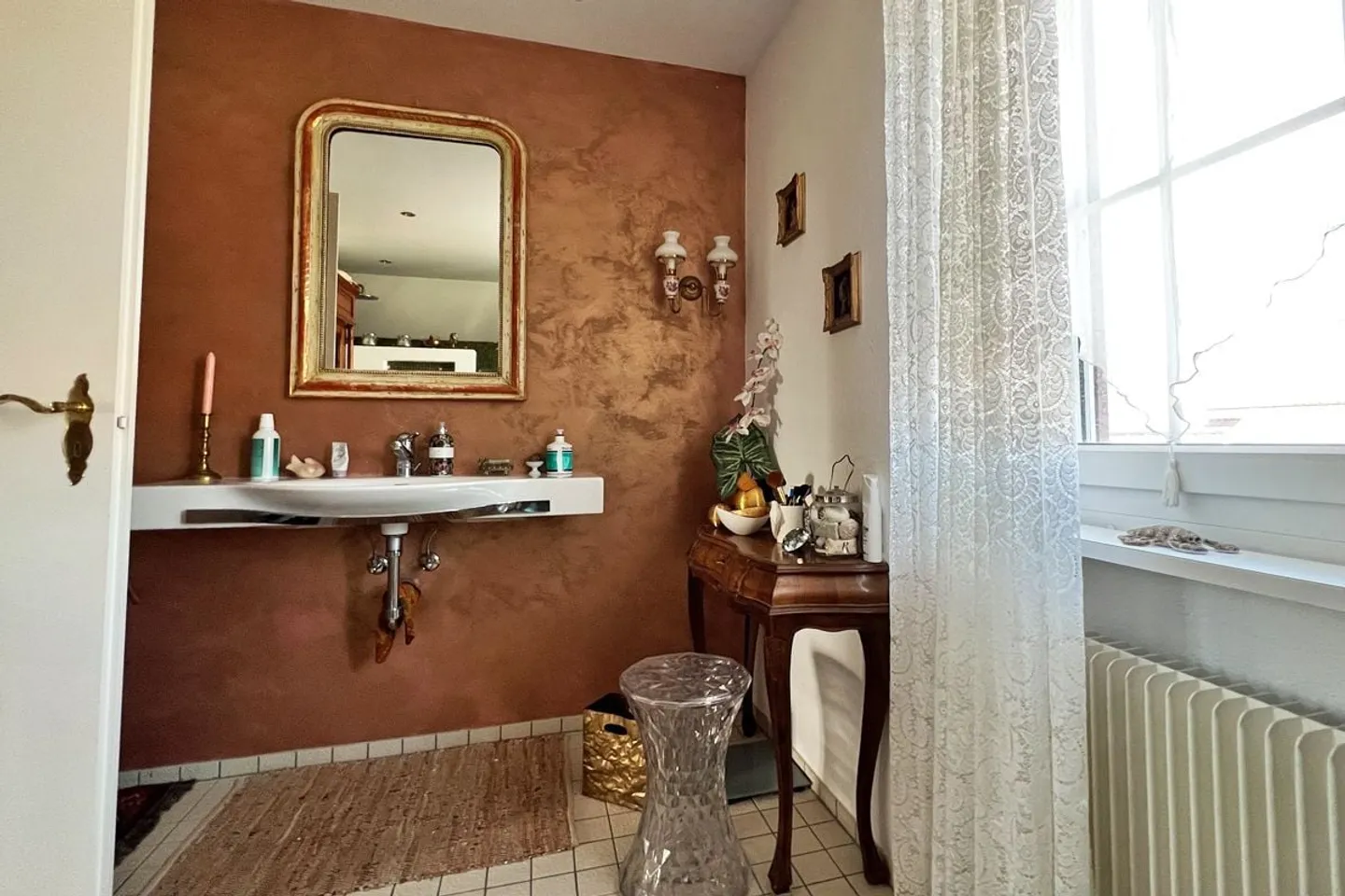 Spacious Family Home in Täuffelen - Photo 9 of 13