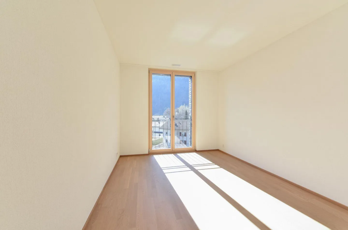Modernes Apartment mit atemberaubendem Blick - Foto 4 von 8