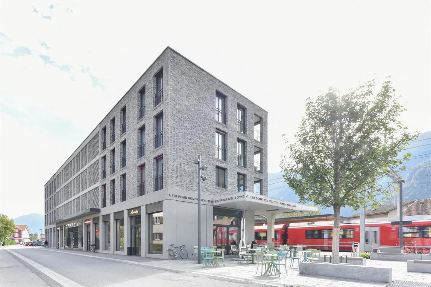 Modernes Apartment mit atemberaubendem Blick - Foto 8 von 8