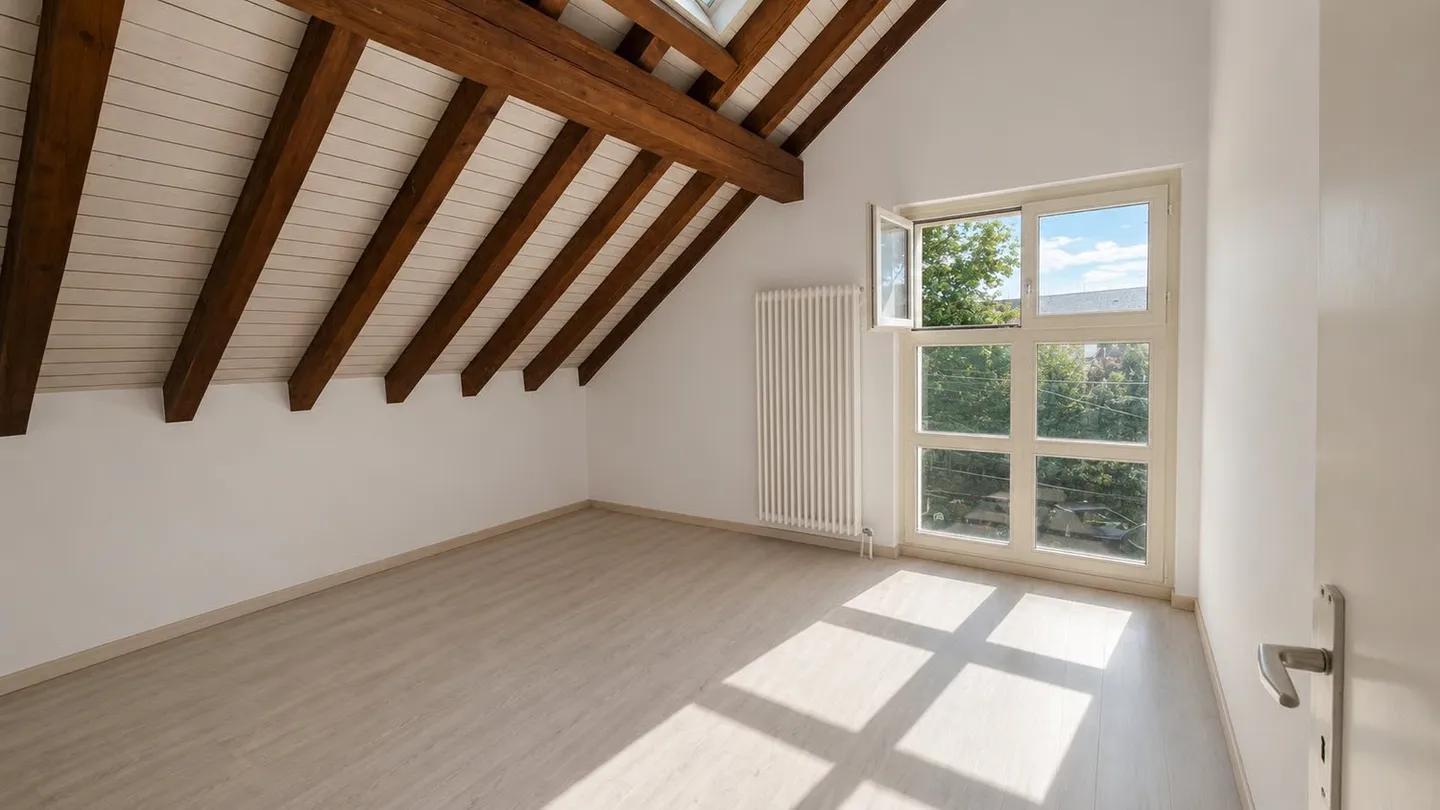 Rue des Saars 131, Neuchâtel - Unabhängige 4-Zimmer-Wohnung im 1. Stock - Foto 3 von 10
