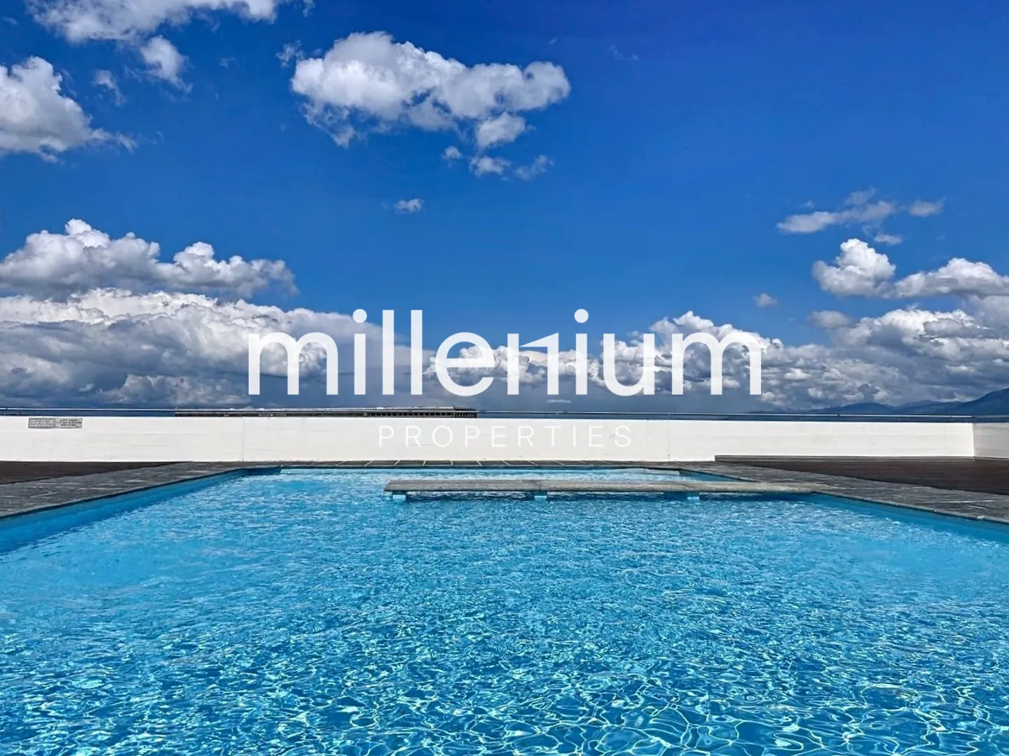 High-end apartment near the UN - Photo 1 of 18