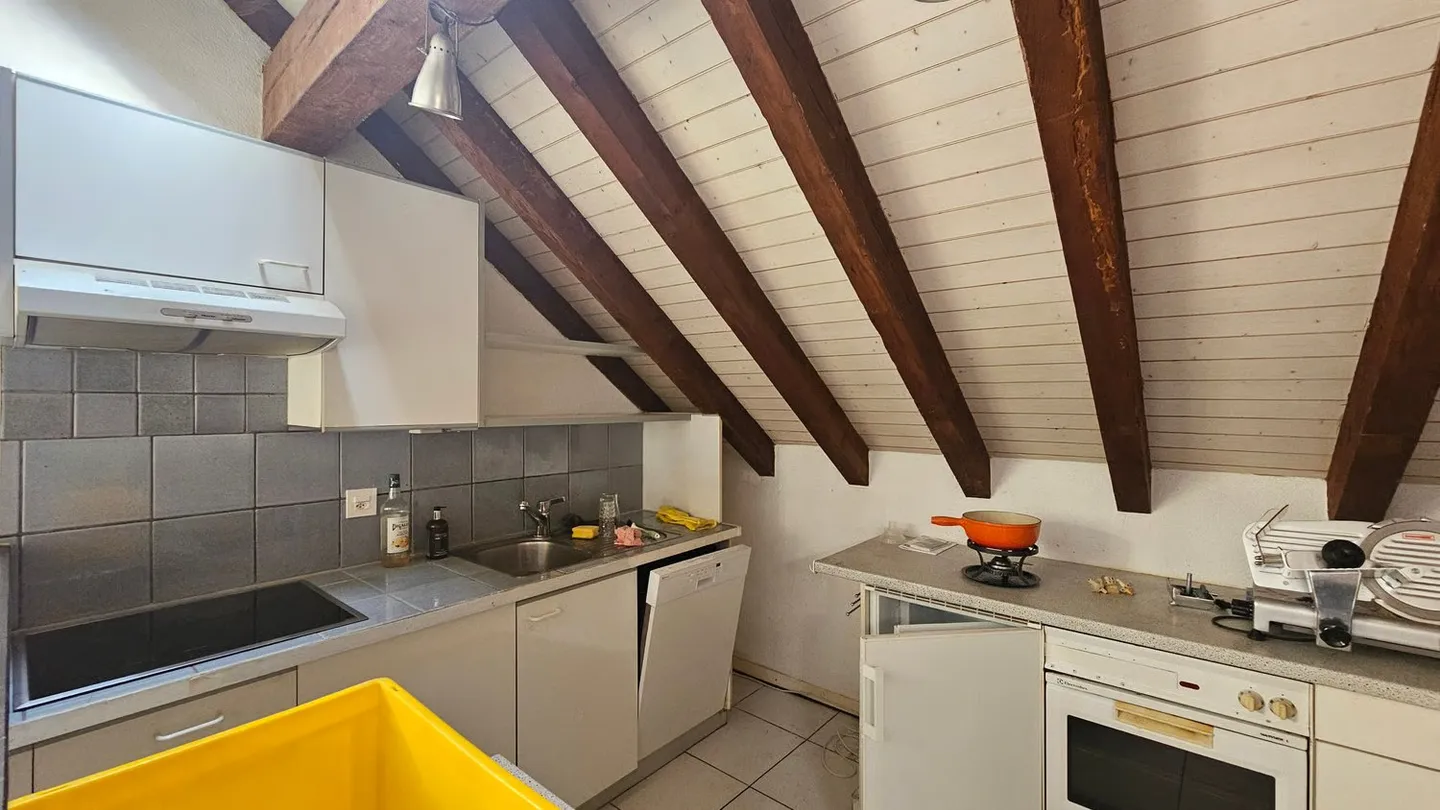 Rue des Saars 131, Neuchâtel - Unabhängige 4-Zimmer-Wohnung im 1. Stock - Foto 6 von 10