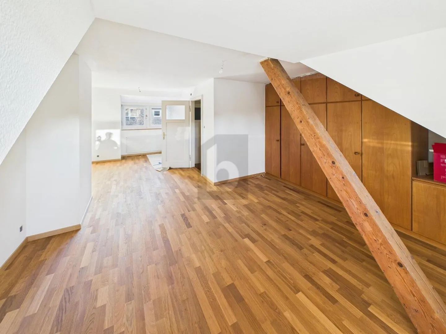 FAMILIENFREUNDLICH, RUSTIKAL MIT GARTEN UND KAMIN - Foto 3 von 6