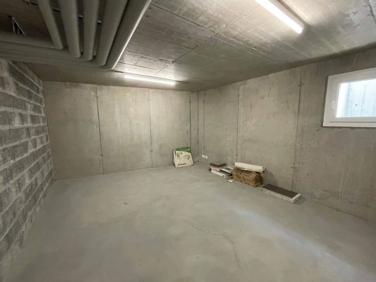 Dépôt à Louer - Photo 1 sur 2