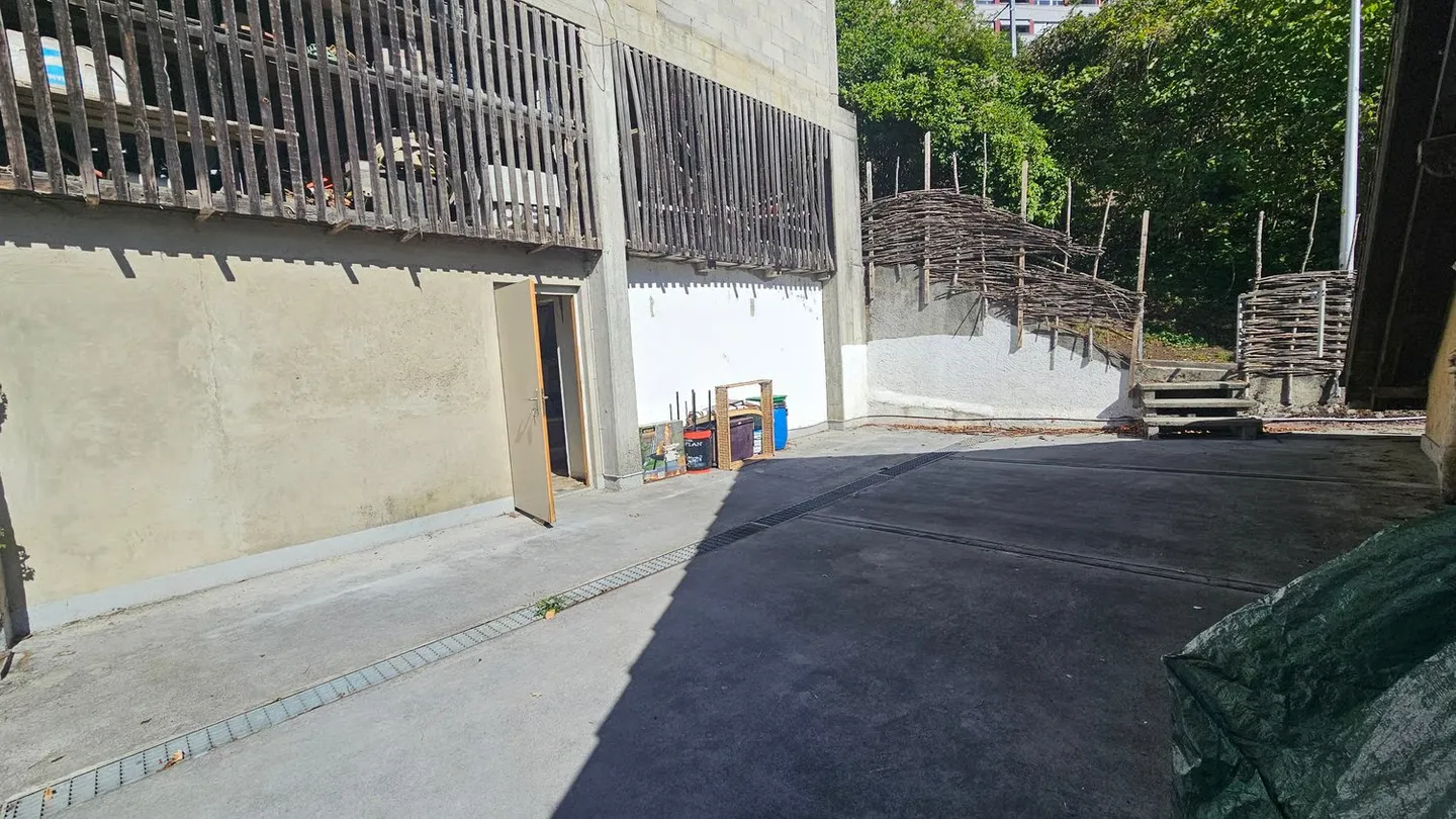 Rue des Saars 131, Neuchâtel - Unabhängige 4-Zimmer-Wohnung im 1. Stock - Foto 9 von 10