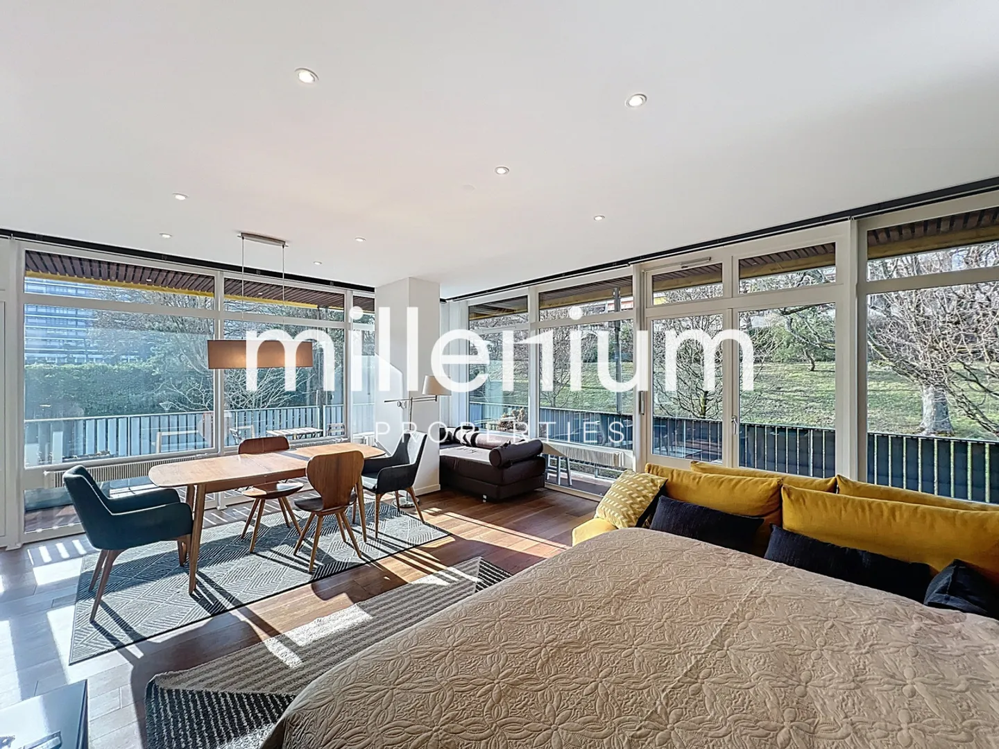 High-end apartment near the UN - Photo 12 of 18