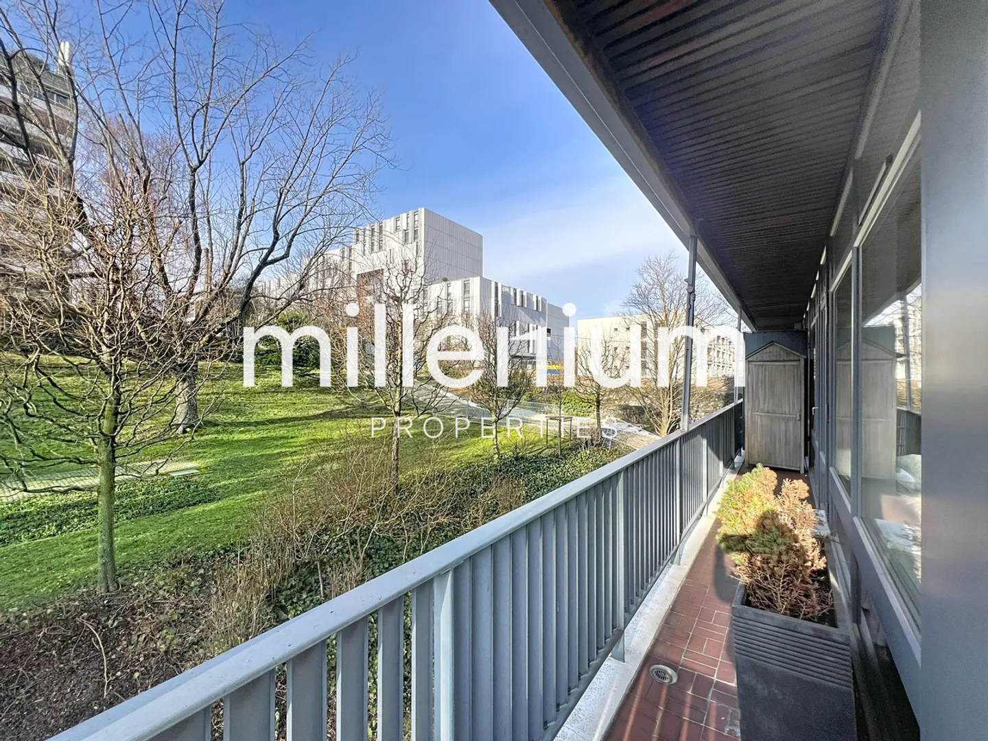 High-end apartment near the UN - Photo 13 of 18