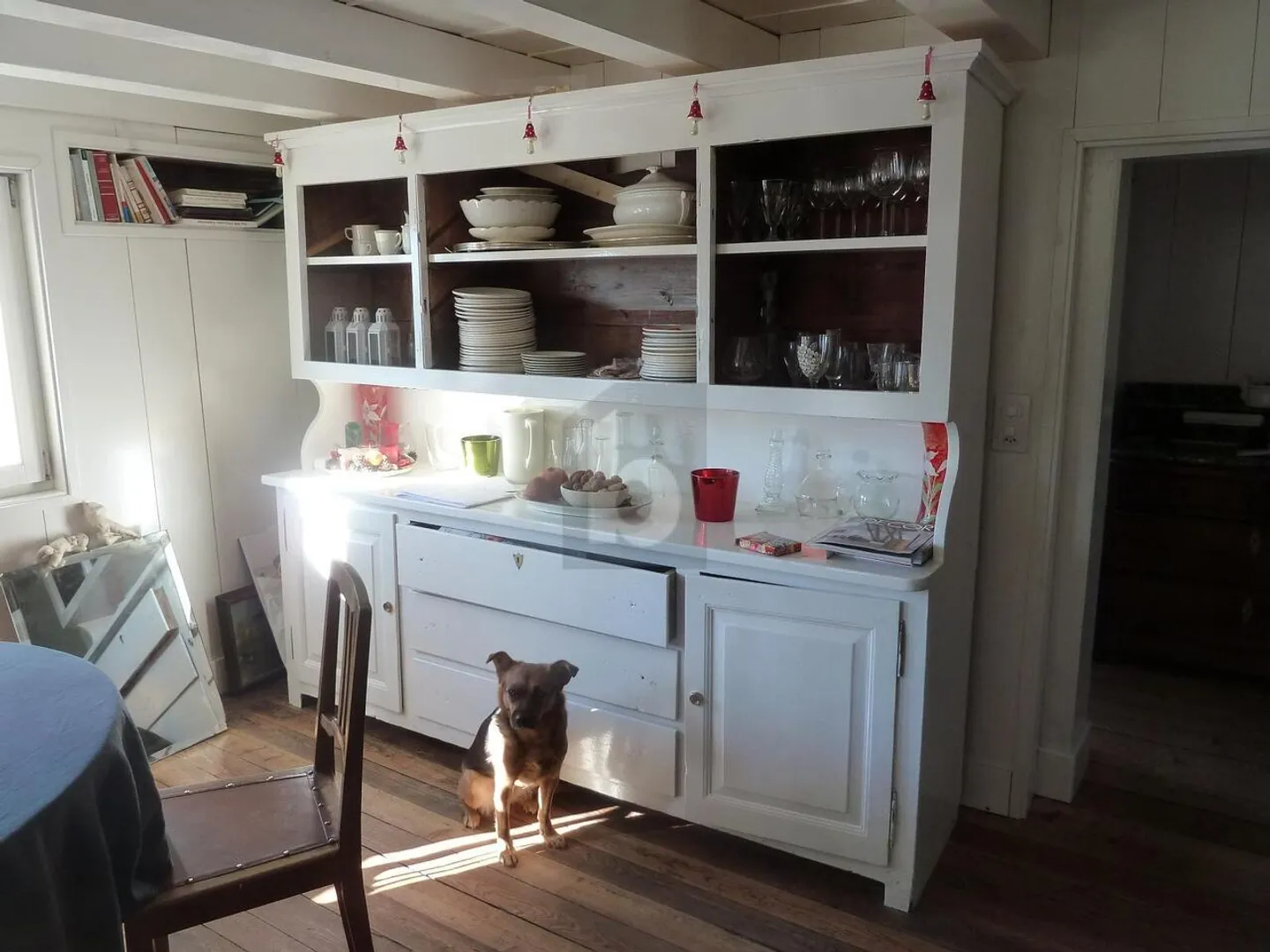 EIN RUHIGES, SONNIGES UND EINLADENDES ZUHAUSE - Foto 3 von 6