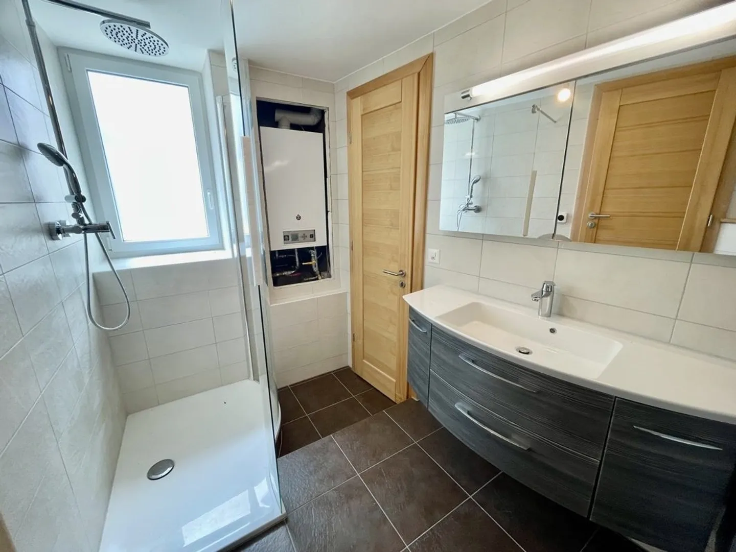 Affascinante casa di villaggio completamente ristrutturata nel cuore di Muraz a S - Foto 8 di 10