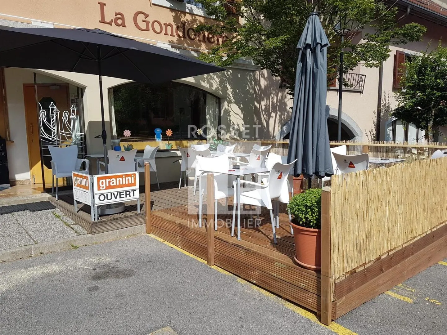 Arcade - Photo 2 of 7