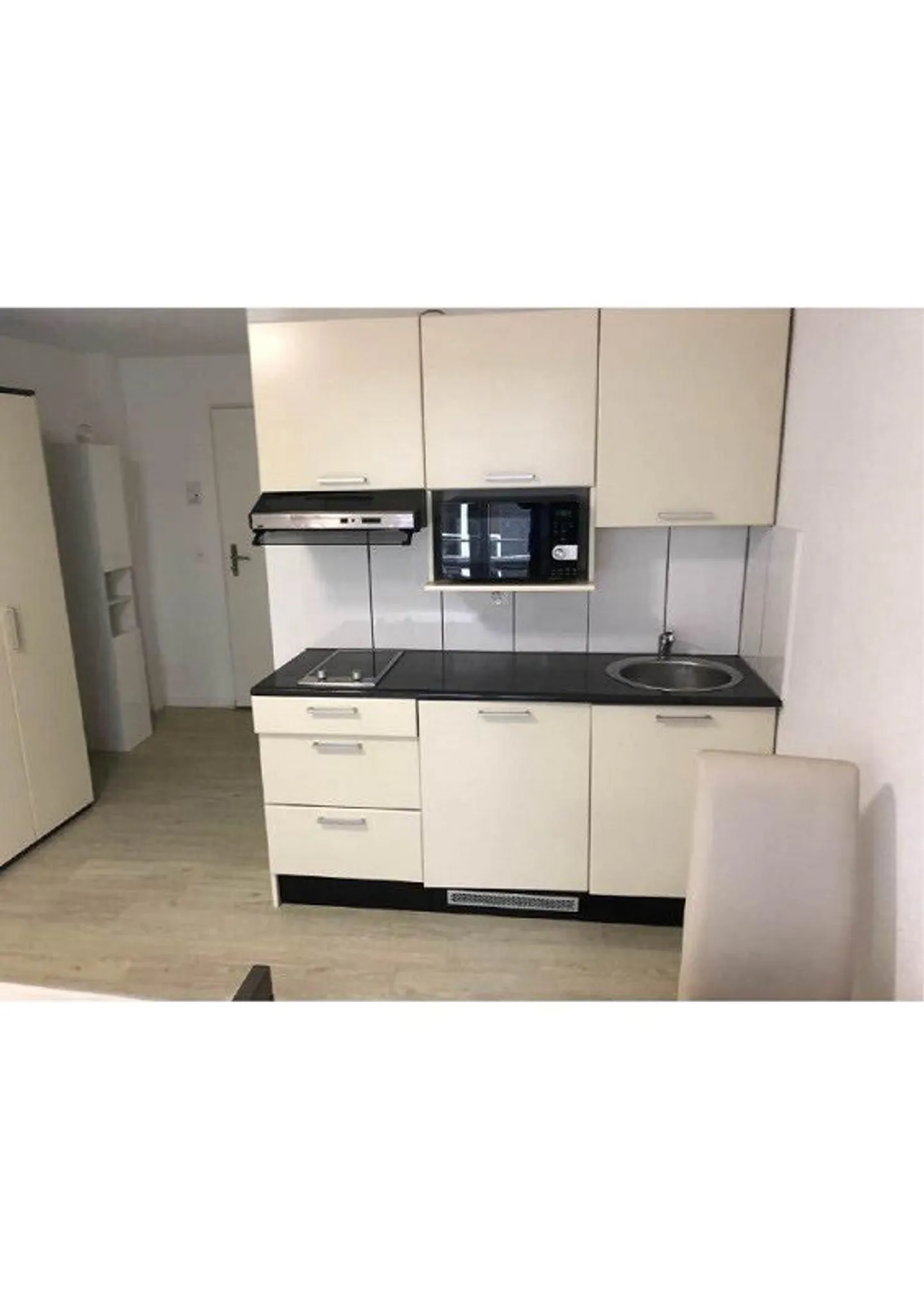 Appartamento 1 stanza arredato a un prezzo imbattibile! - Foto 3 di 5