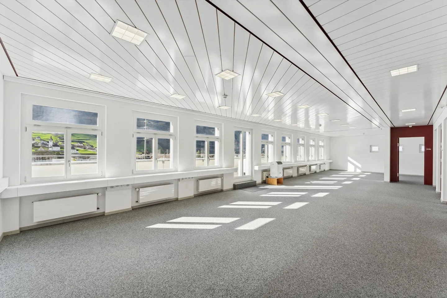 Working with Vision - Exclusive Office Space with Terrace on the 3rd Floor - Photo 2 of 7