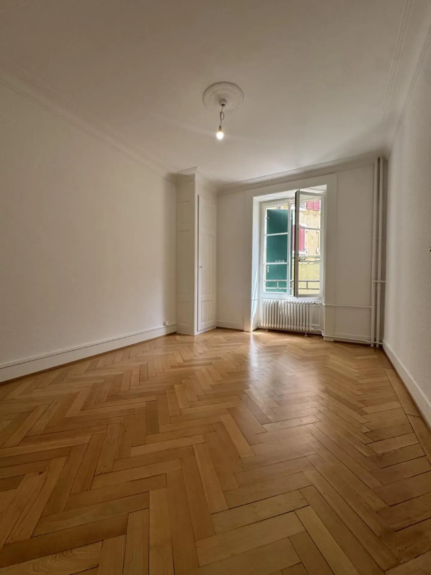 Charmant Appartement 4 Pièces - Photo 2 sur 9