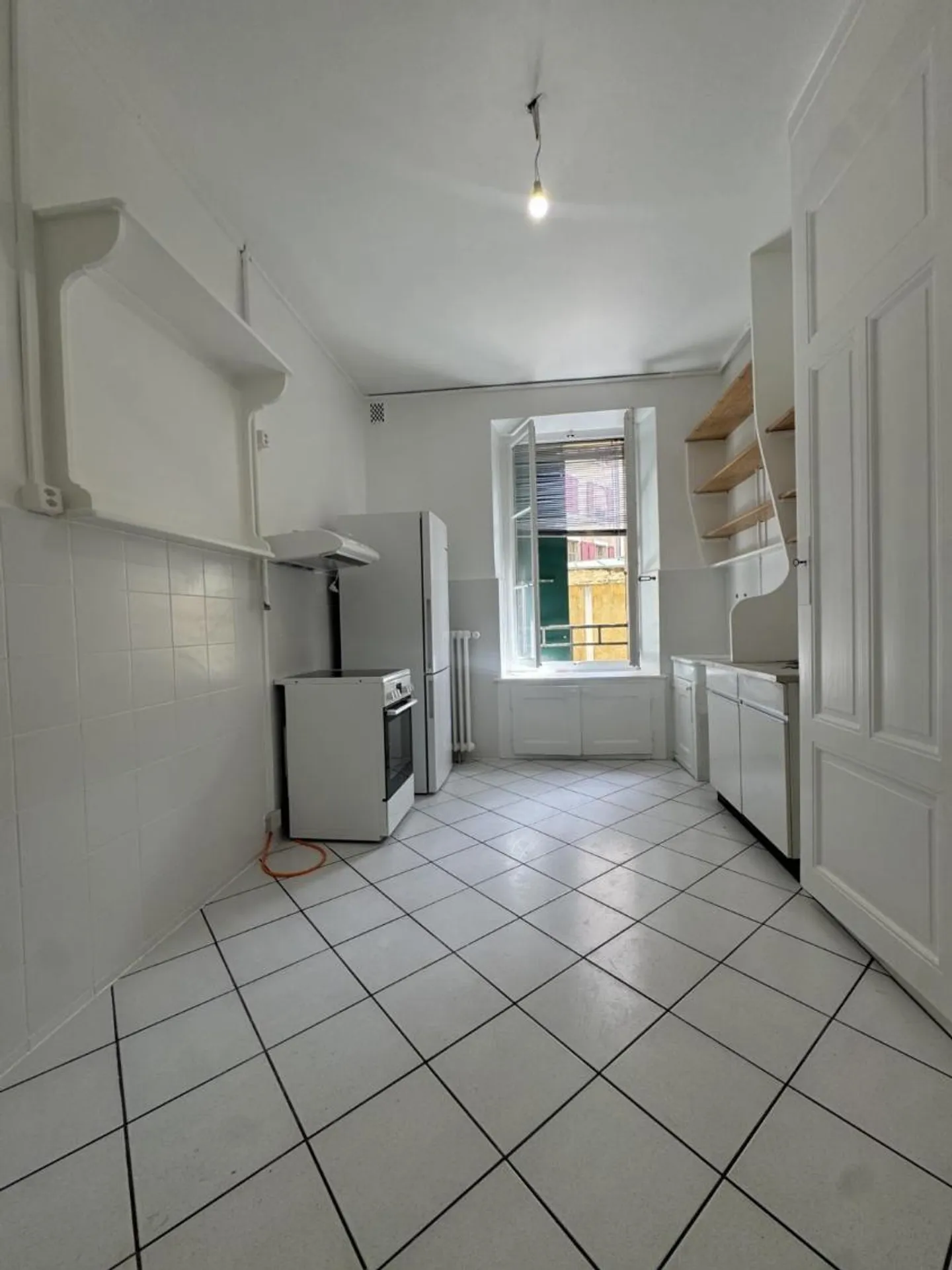 Charmant Appartement 4 Pièces - Photo 3 sur 9