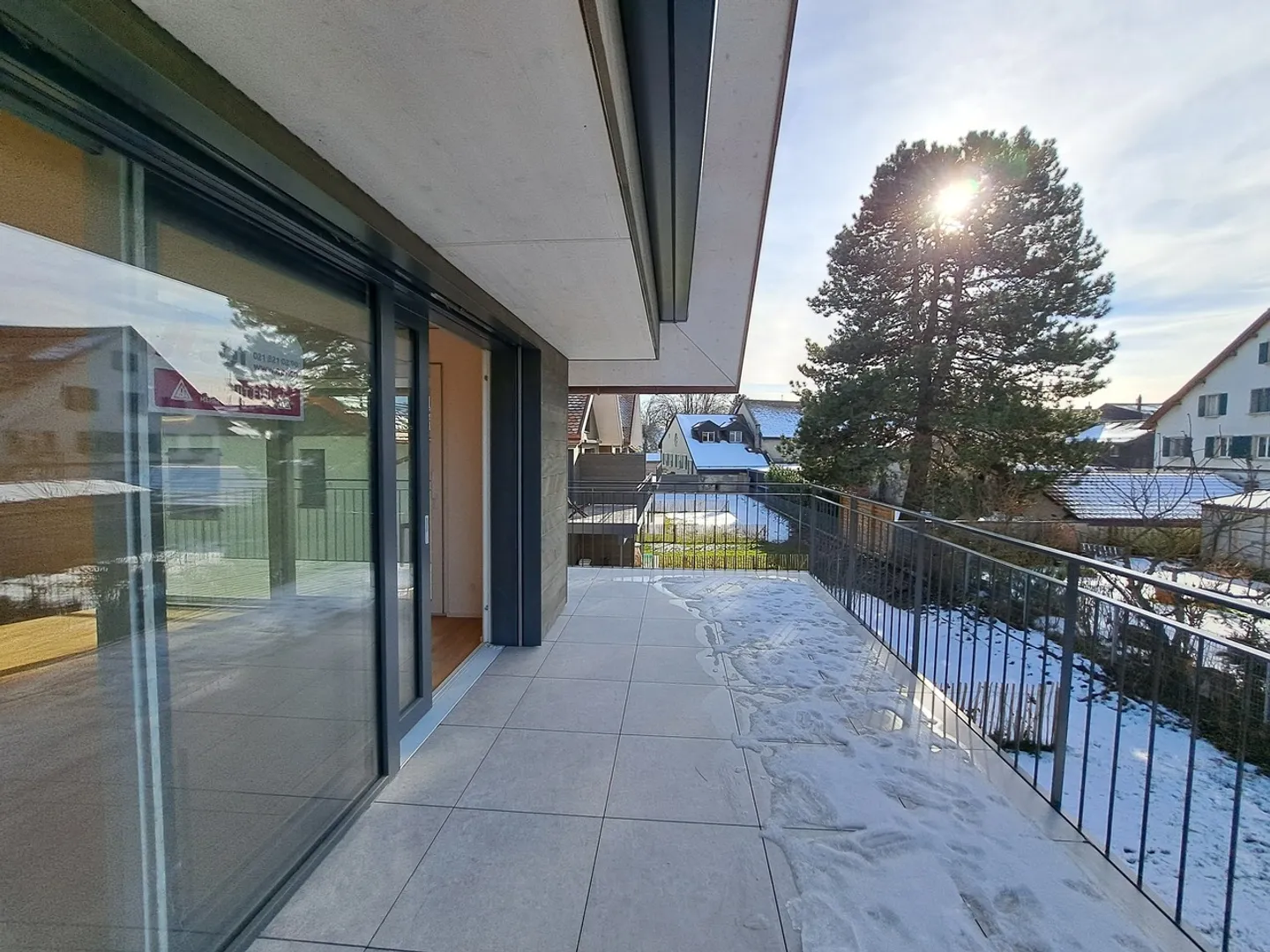 Bellissimo nuovo appartamento di 3,5 stanze con grande balcone in affitto - Foto 5 di 9