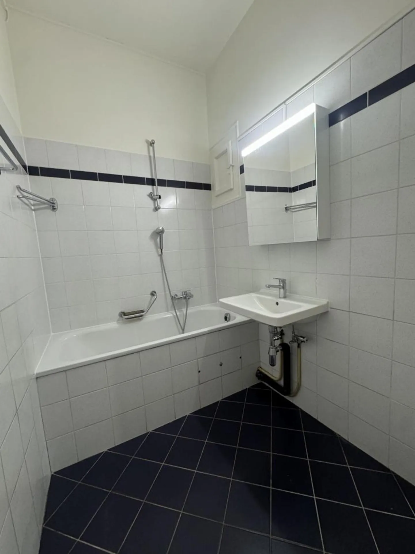 Charmant Appartement 4 Pièces - Photo 6 sur 9