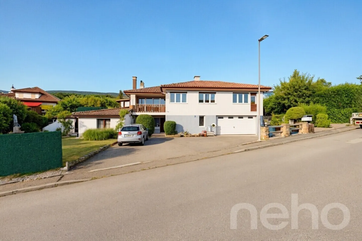 Maison familiale spacieuse avec appartement séparé et jardin ! - Photo 3 sur 13