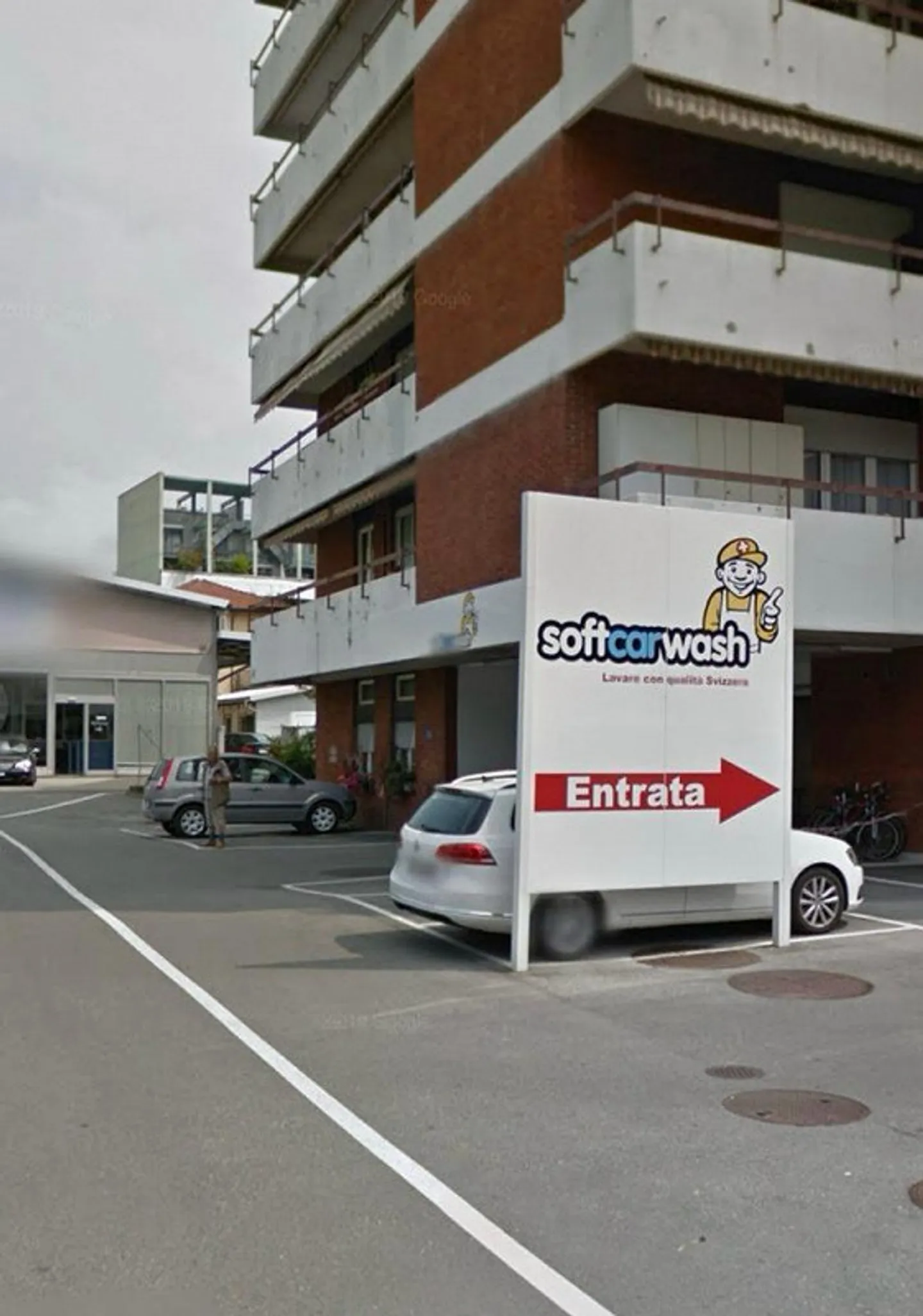 À LOUER PARKING LUGANO - Photo 2 sur 2