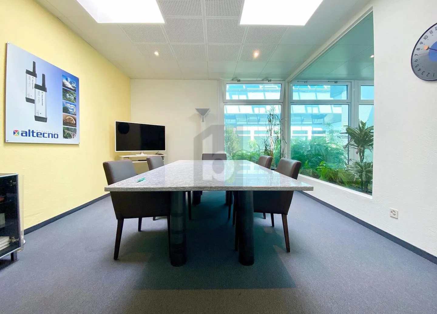 ESPACE UTILISABLE POLYVALENT - Photo 3 sur 6