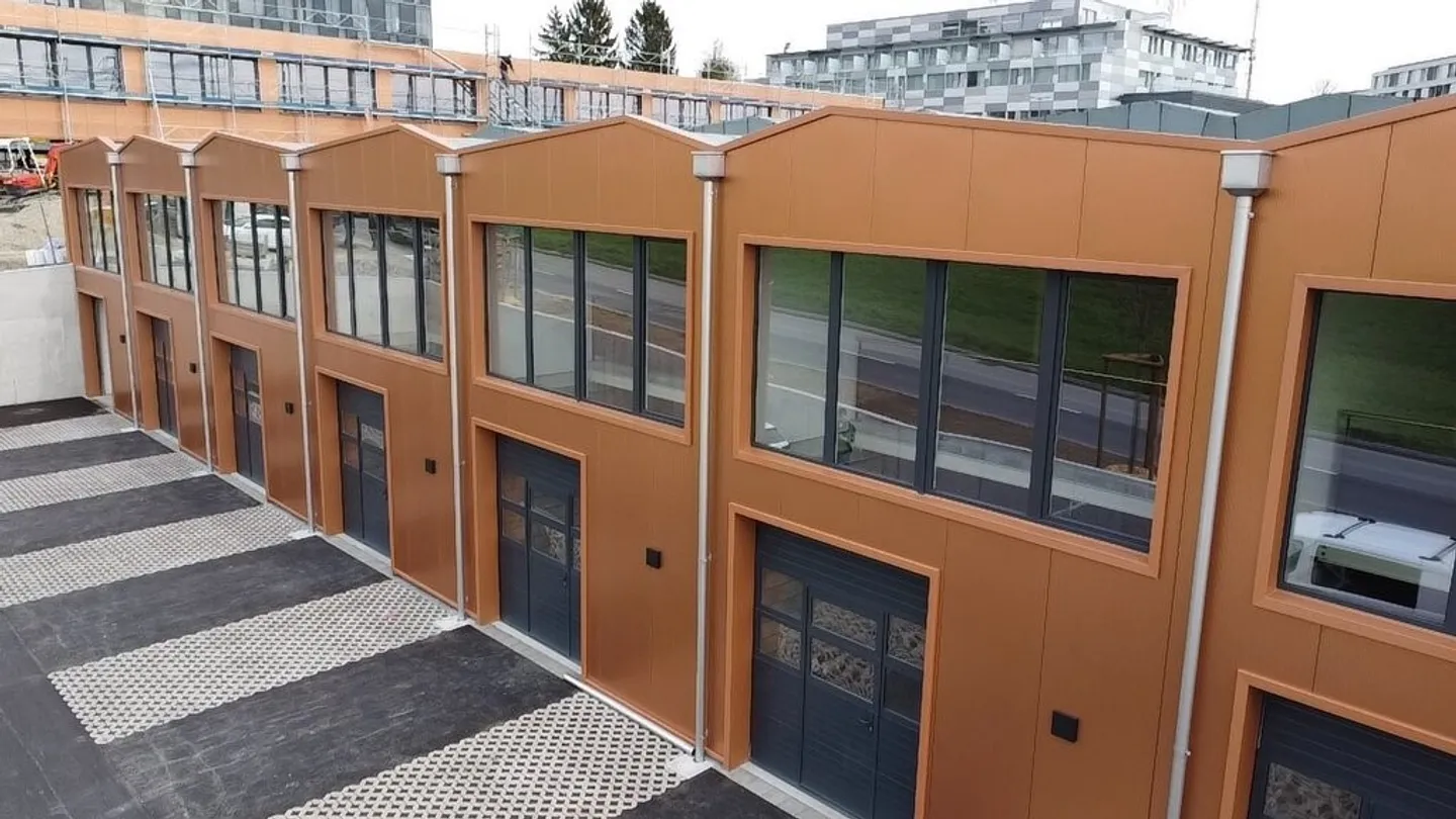 Box Modulaire pour Artisans à Crissier - Photo 1 sur 3