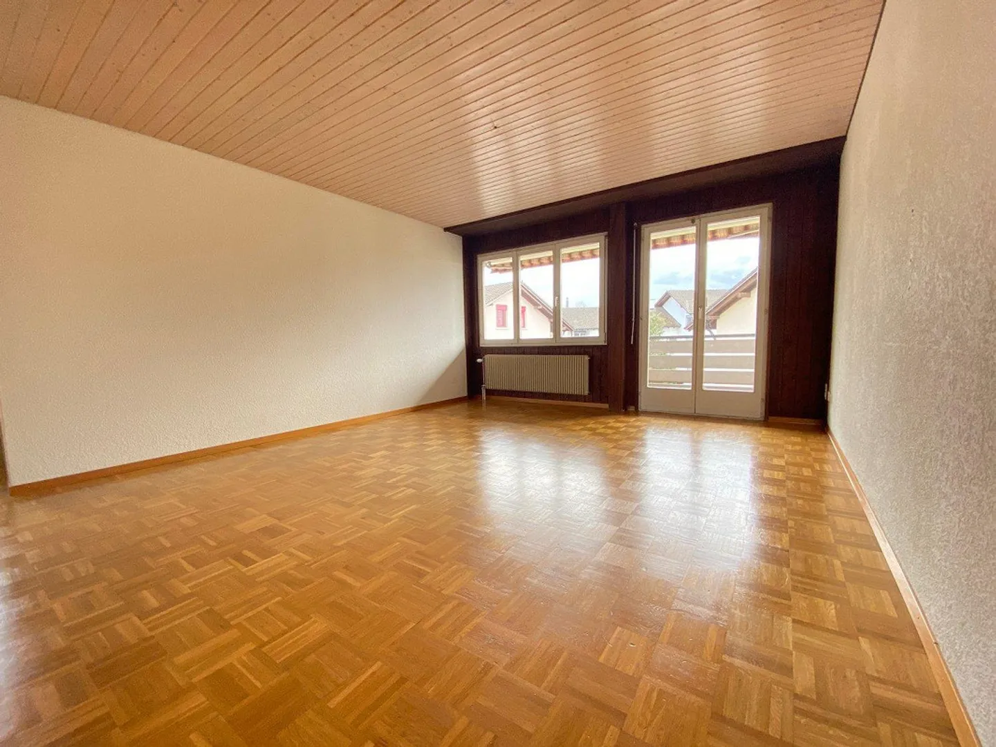 3.5 Room Apartment on the 2nd Floor in a Quiet Location - Photo 3 of 11