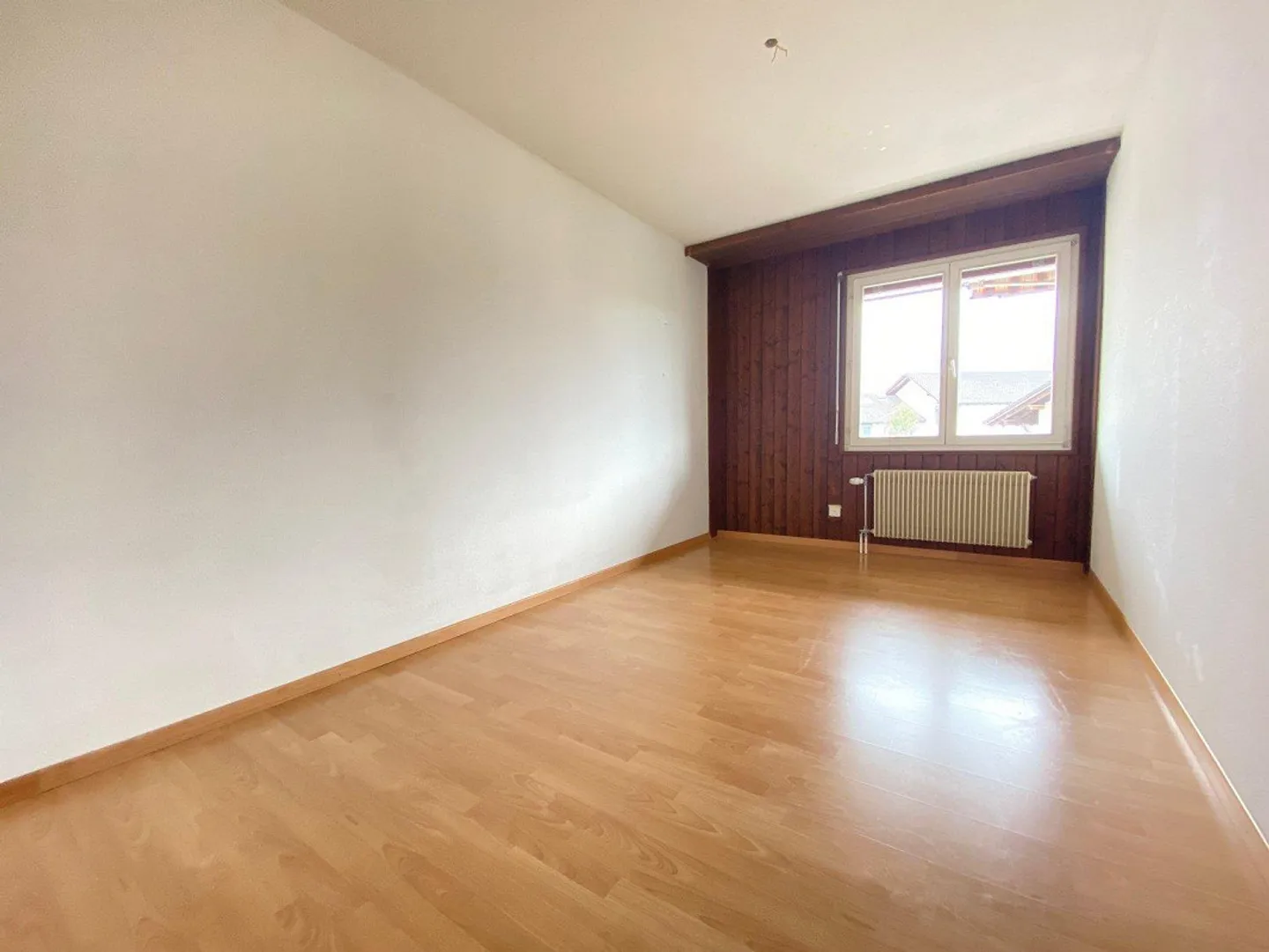 3.5 Room Apartment on the 2nd Floor in a Quiet Location - Photo 4 of 11