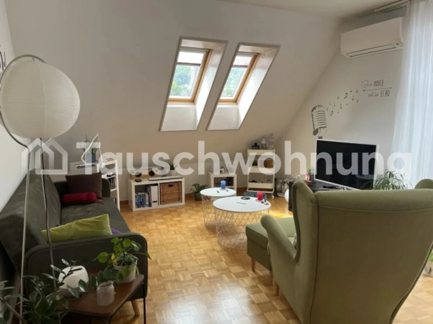 Charming Dachwohnung with Balcony - Photo 1 of 1