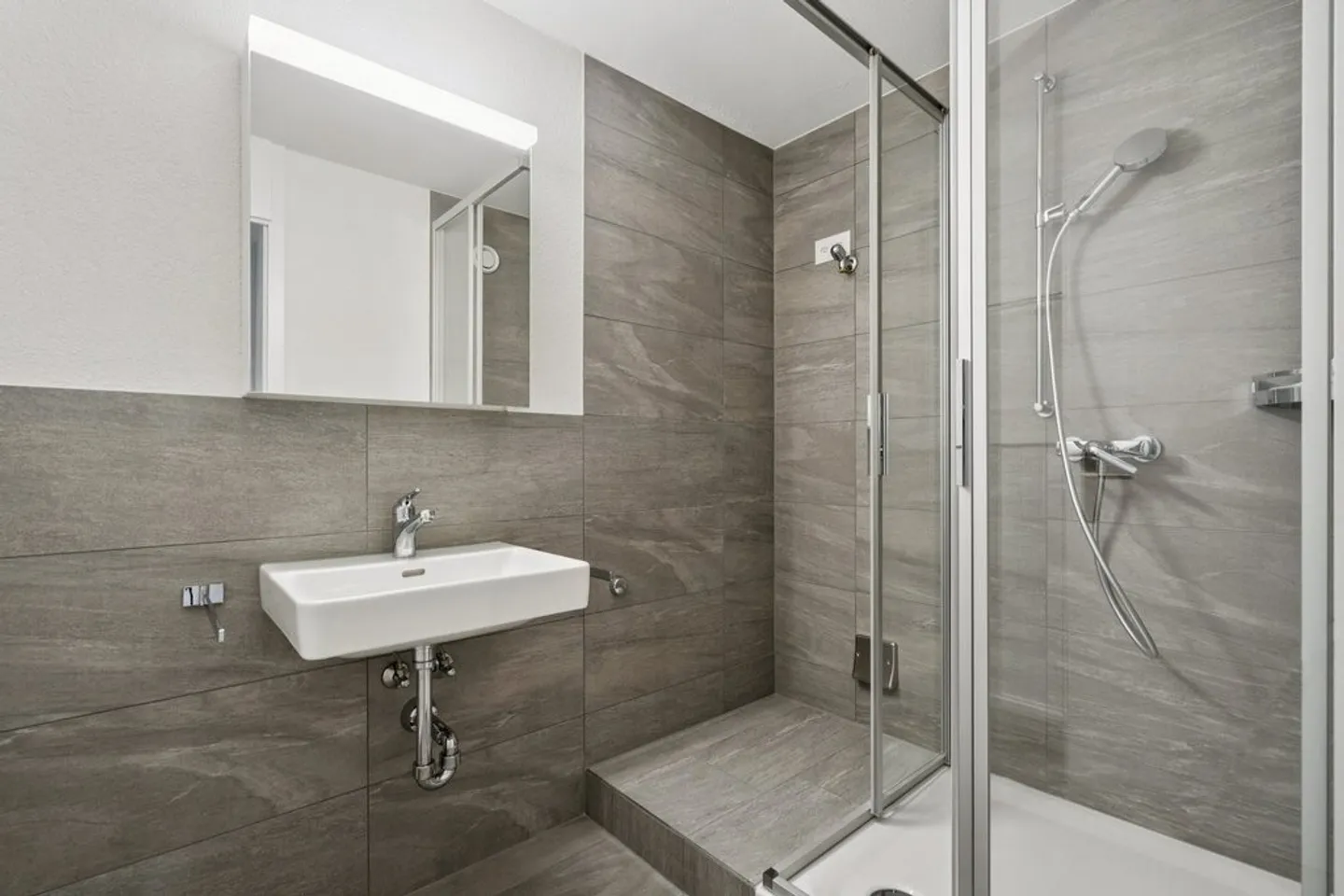 Living with quality of life and comfort - Photo 9 of 11