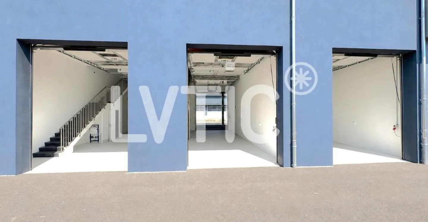 Laboratori, depositi di 400 m2 in vendita a Collombey - Foto 3 di 11