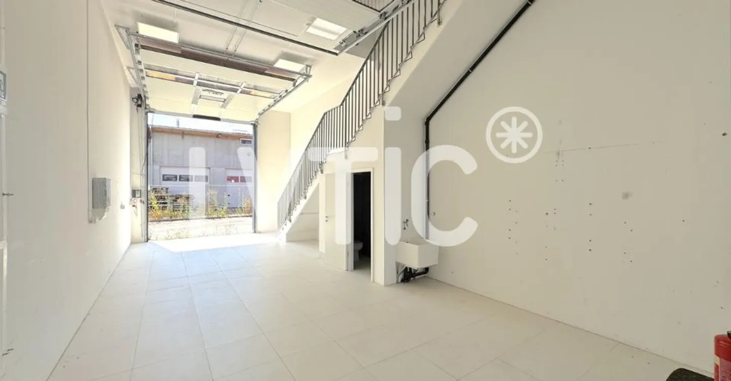Laboratori, depositi di 400 m2 in vendita a Collombey - Foto 5 di 11