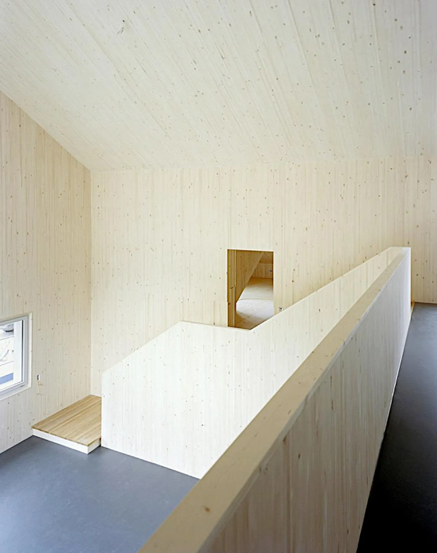 Gewerberäume mit Einzigartigem Design - Foto 4 von 7