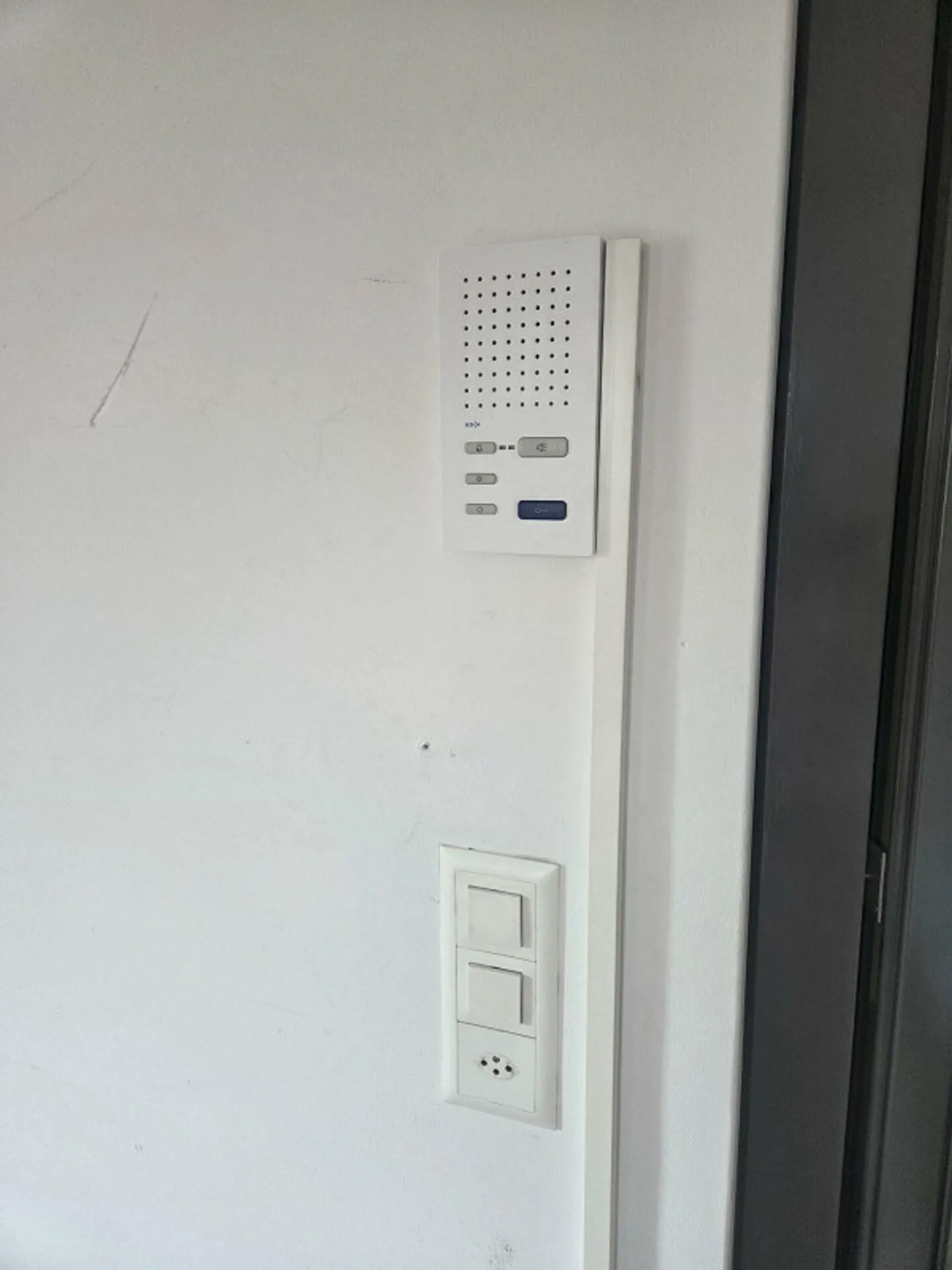 Spazi per uffici e commerciali centrali e luminosi direttamente alla stazione ferroviaria di Bülach - Foto 12 di 12