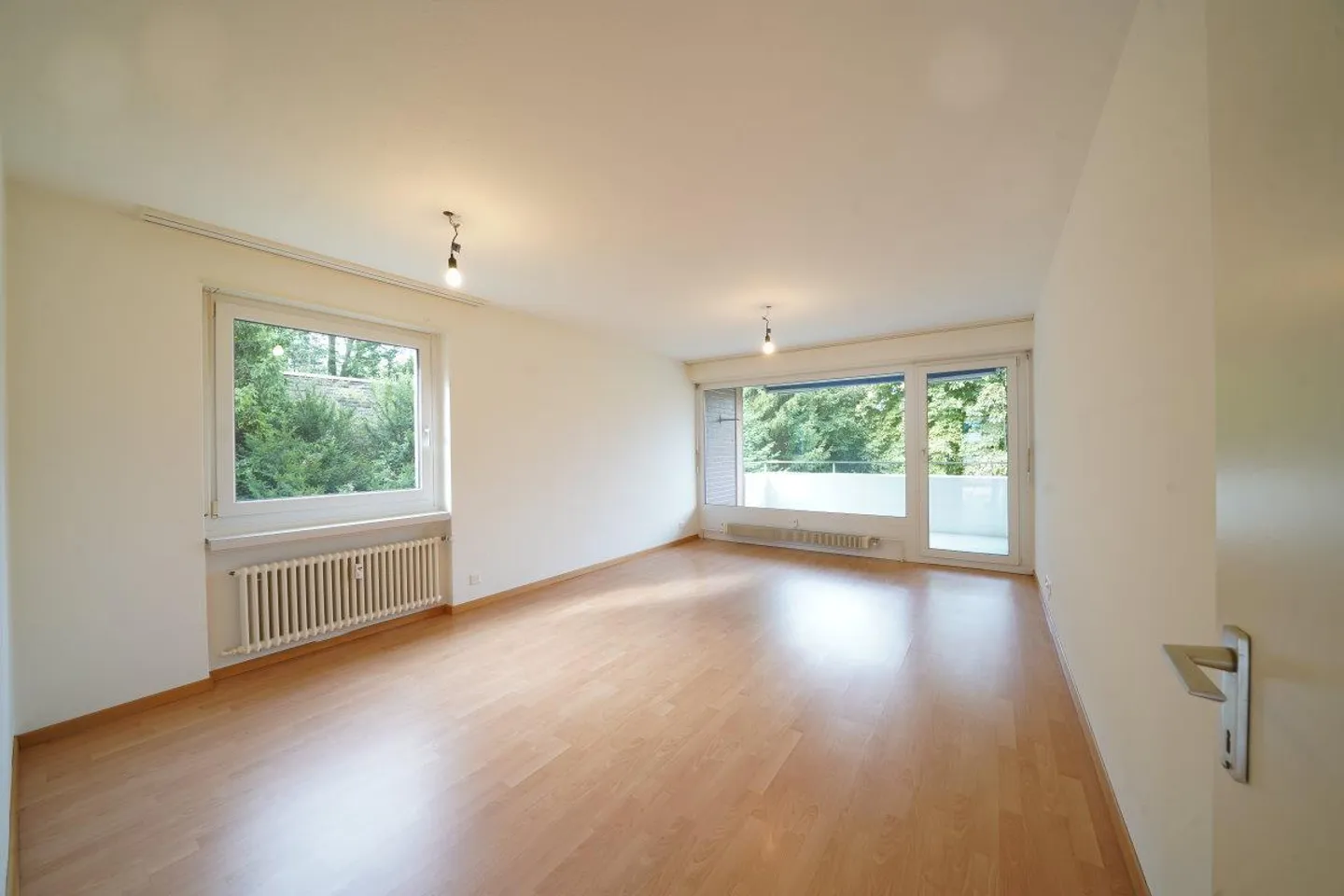 «Zentrumsnahe 3-Zi-Whg. inkl. 2 Autoplätze» - Foto 4 von 10